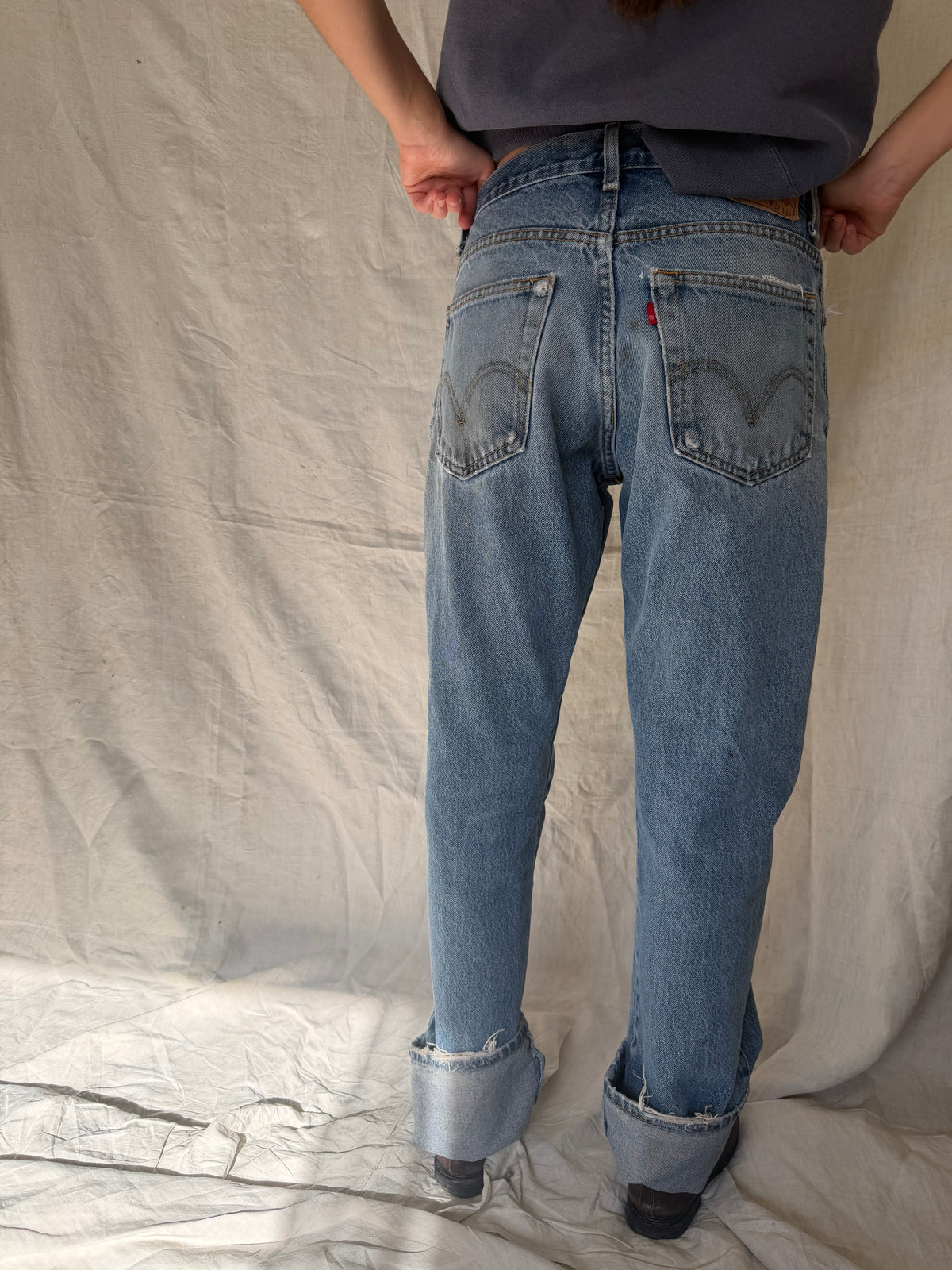 Medium Wash Distressed Levi’s 517 04