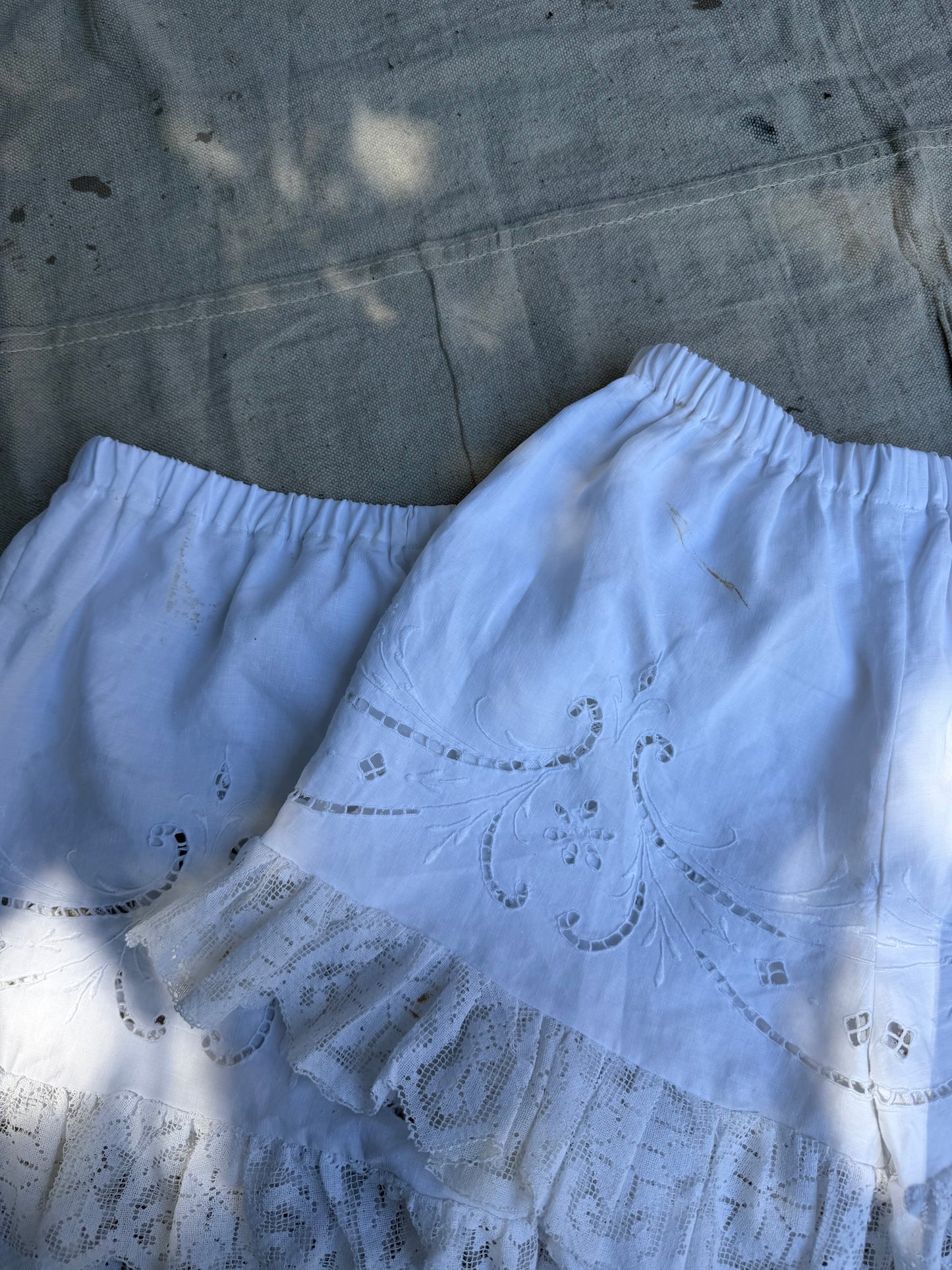 Wanderly Eyelet + Lace Ruffle Bloomer