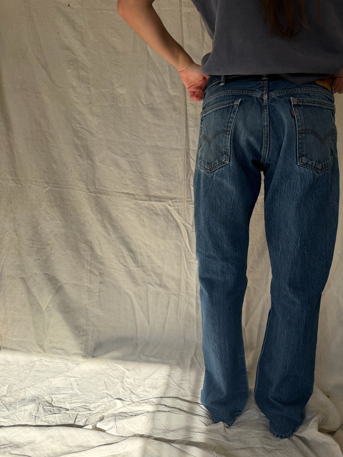 Dark Wash Levi’s 517 08