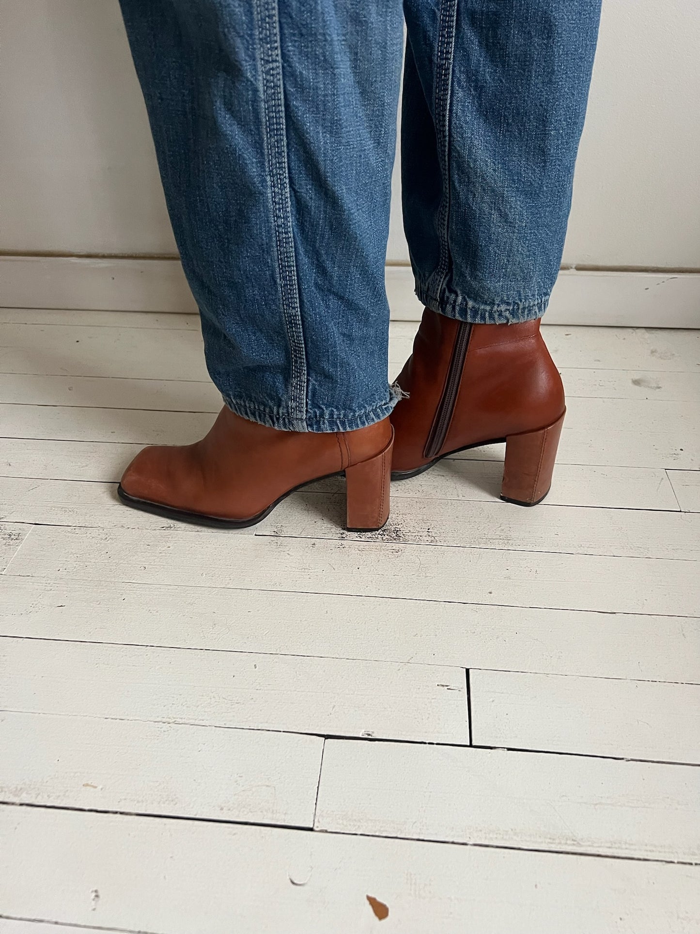 Short Tan Square Toe Heel Boot