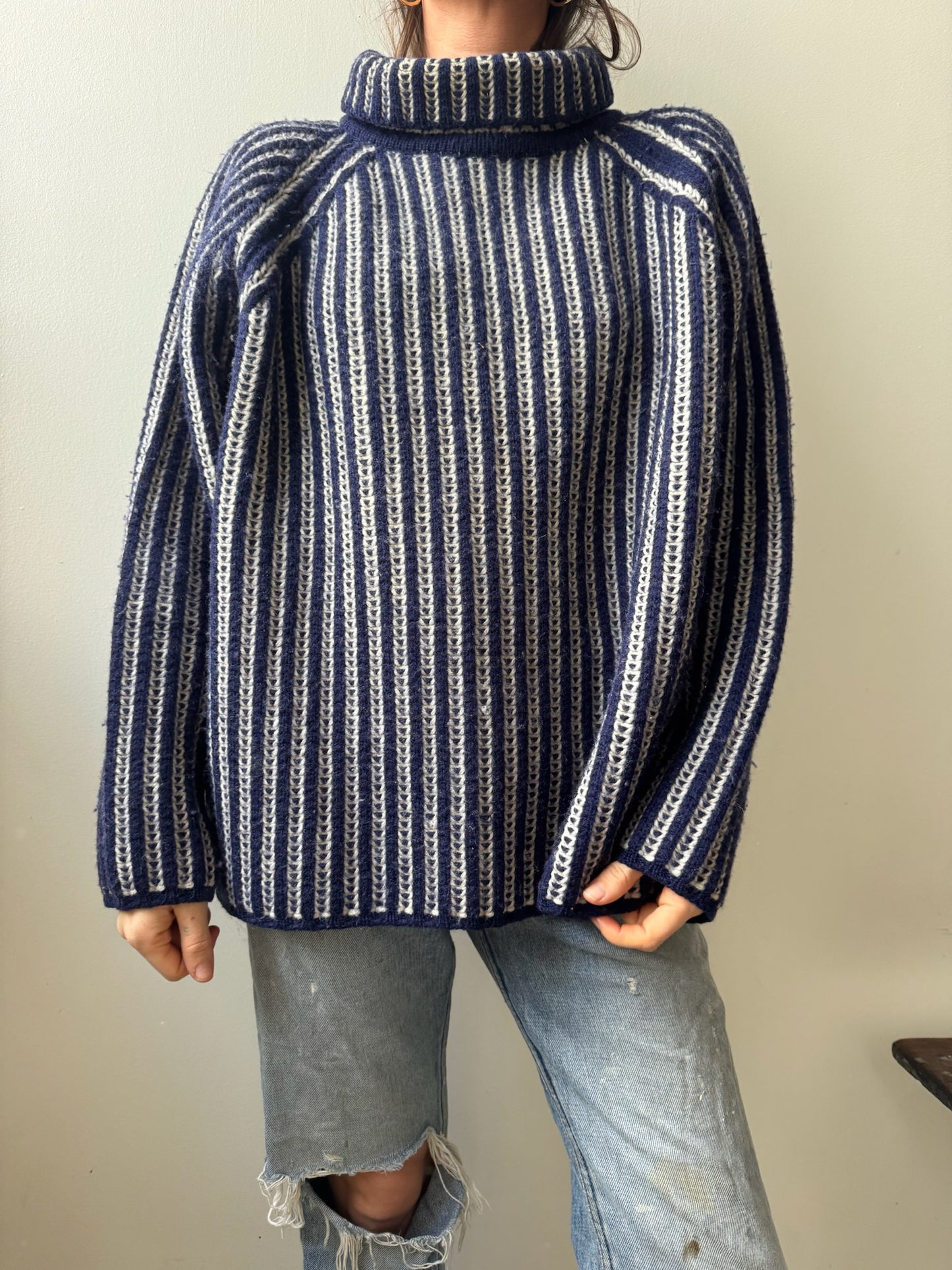 Reversible Navy + Cream Ribbed Knit