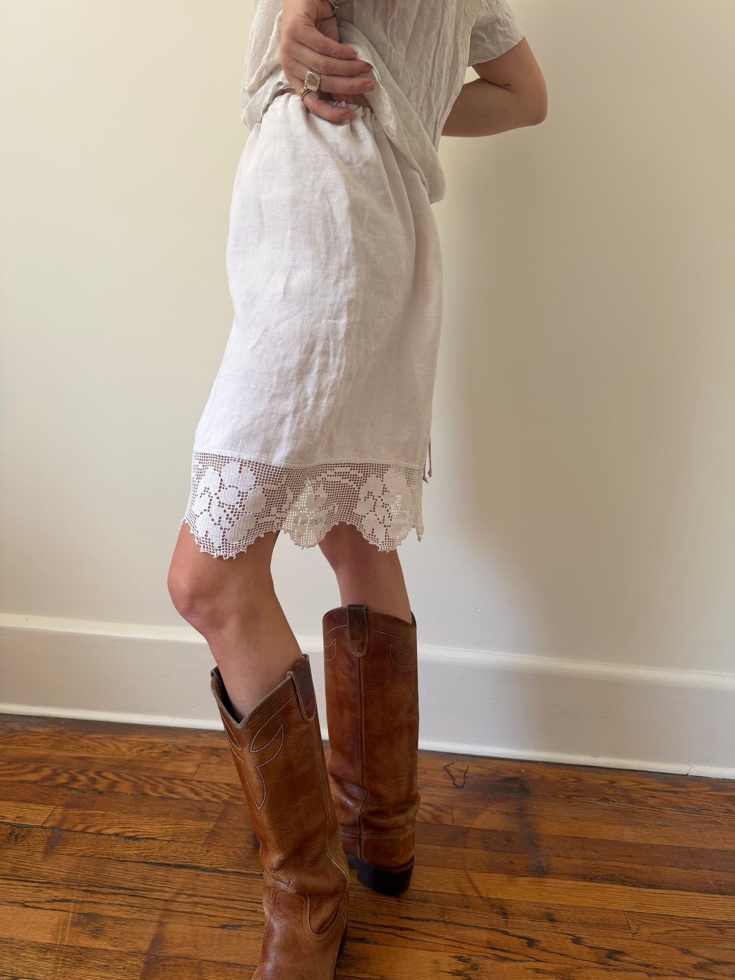 Reworked Linen Skirt With Vintage Lace