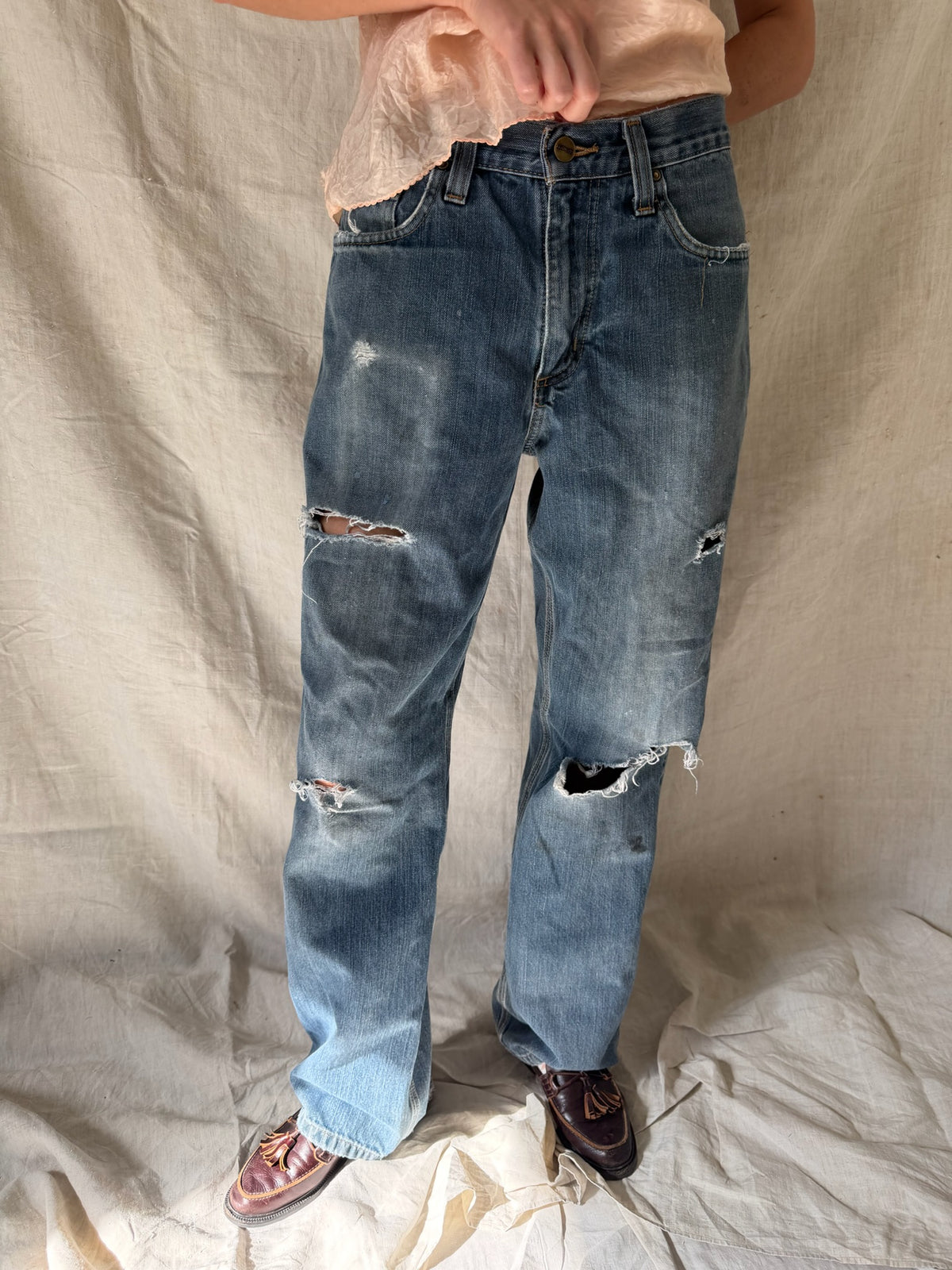 Midwash Distressed Carhartt Denim 01