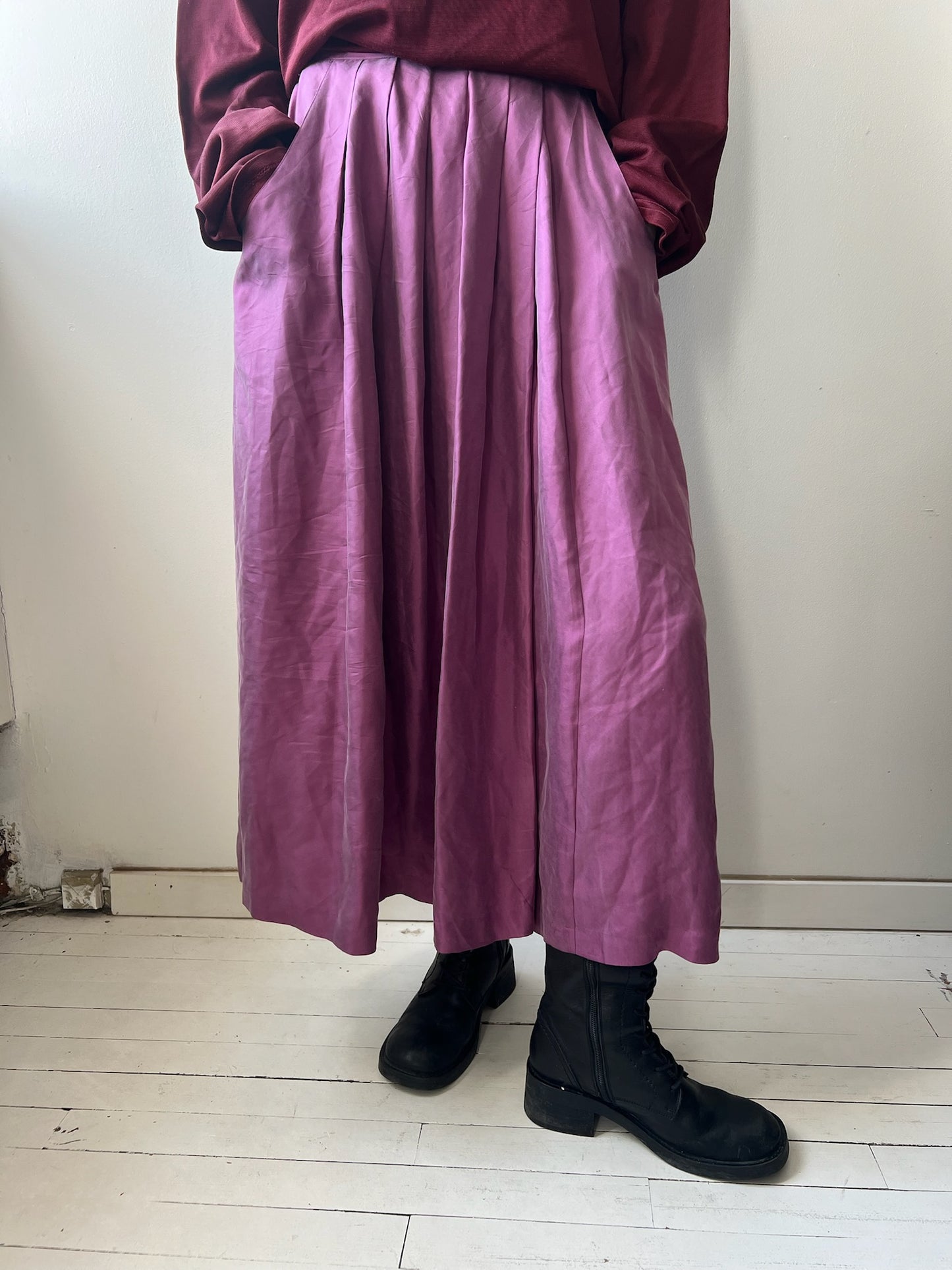 Mauve Purple Silk Pleated Skirt