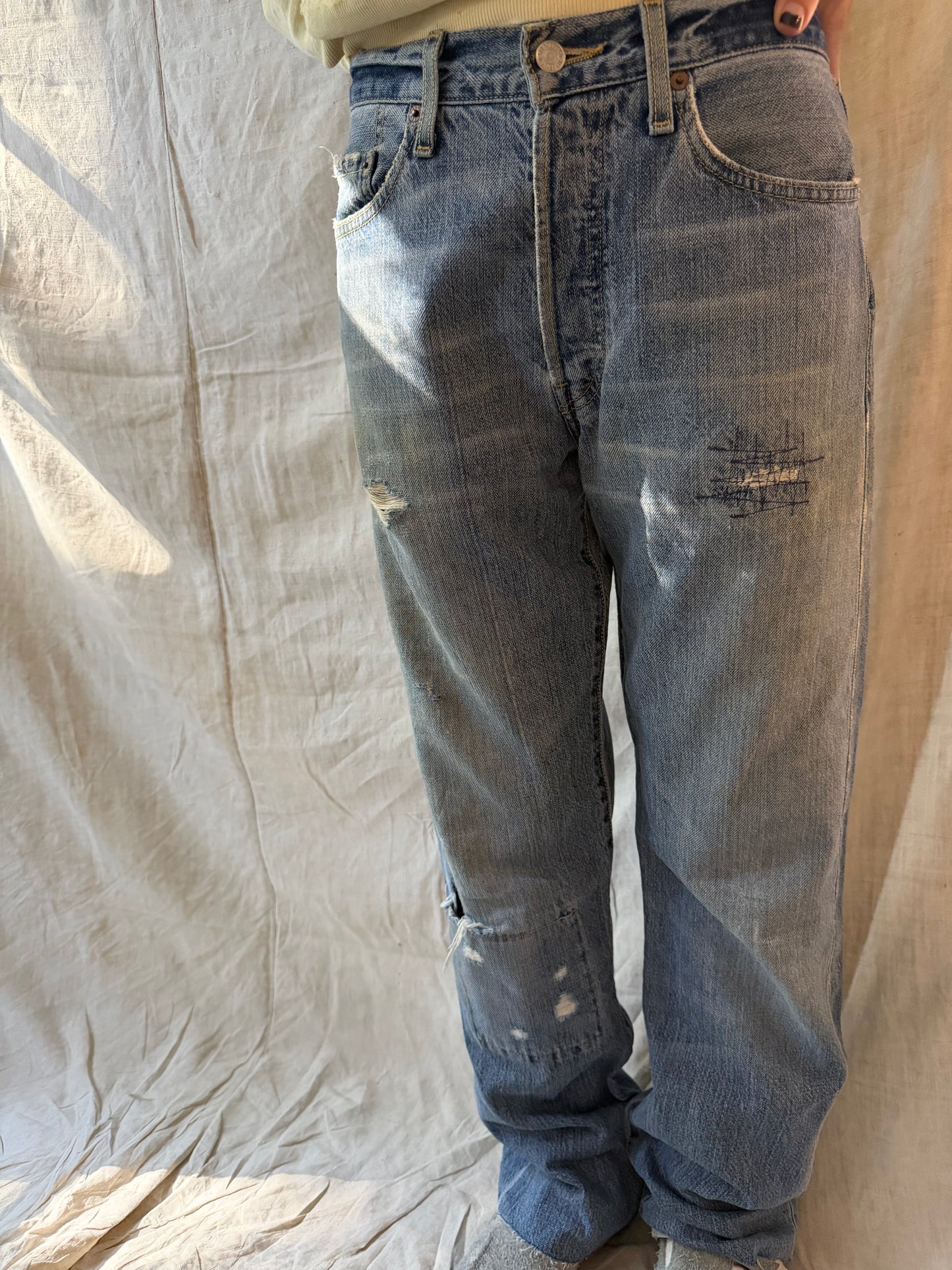 Mended Lightwash Levi 501s