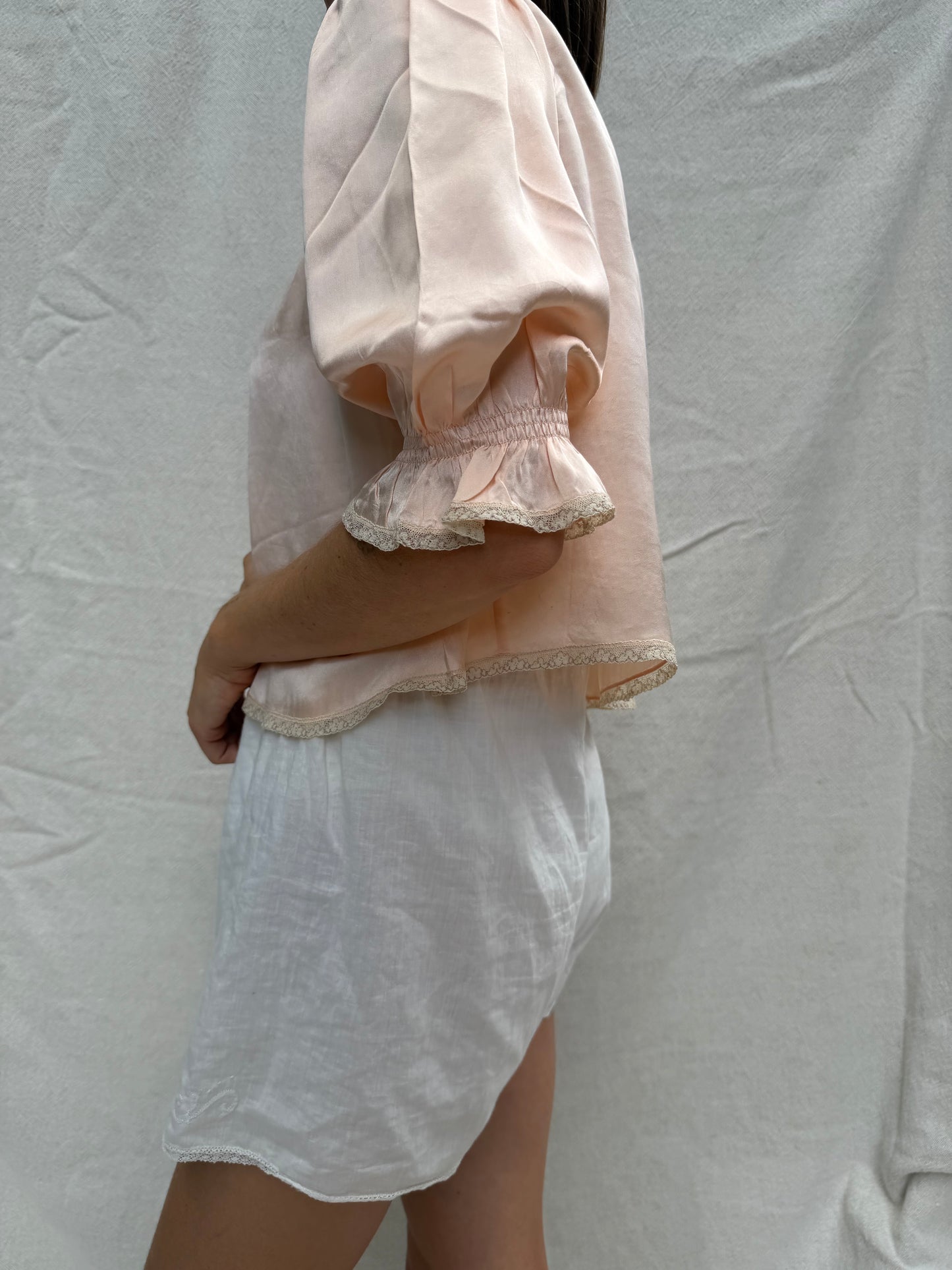 40s Peachy Satin Bed Jacket