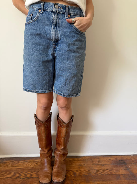 Medium Wash Levi’s 505 Shorts