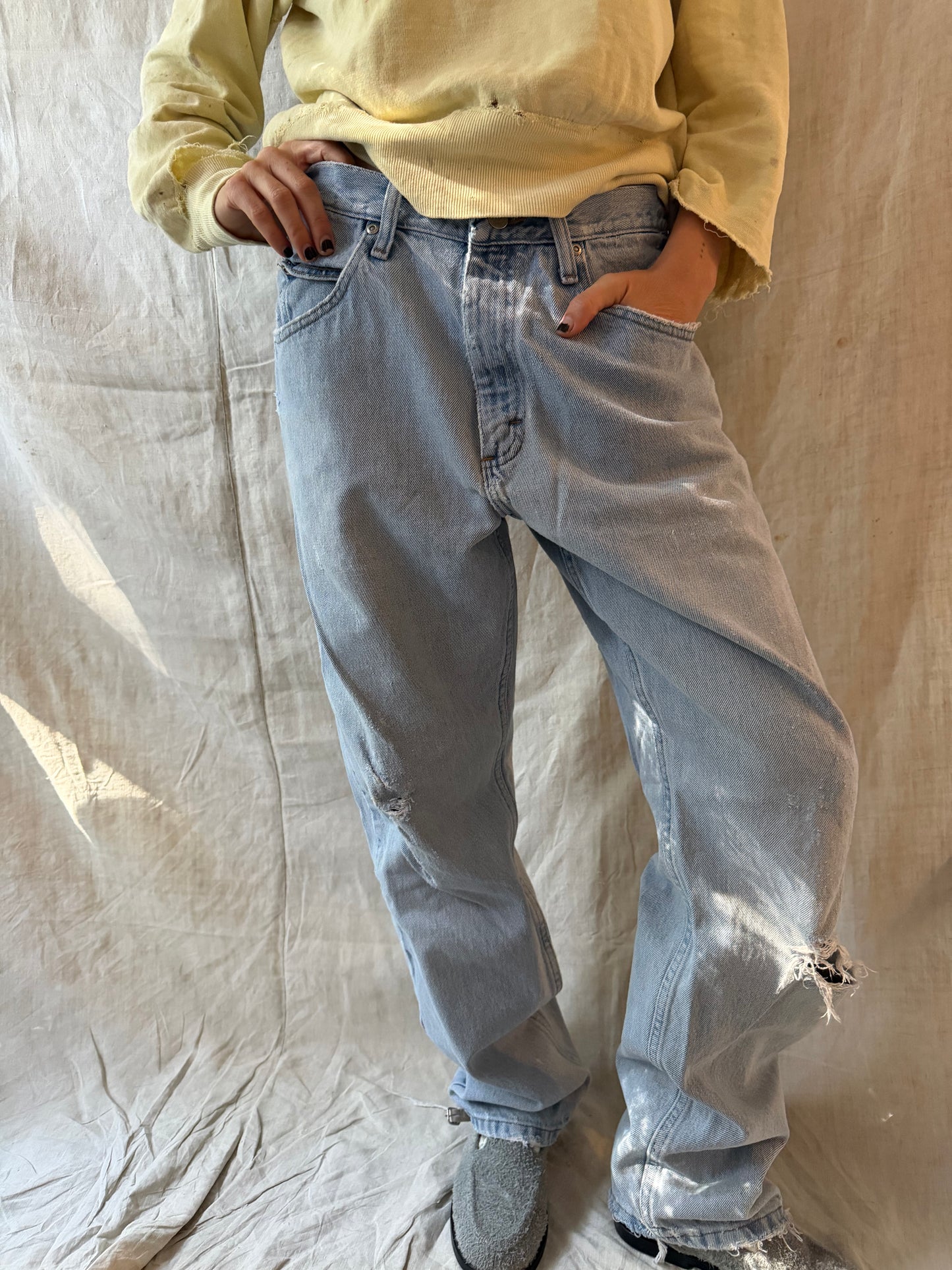 Lightwash Distressed Wrangler Denim
