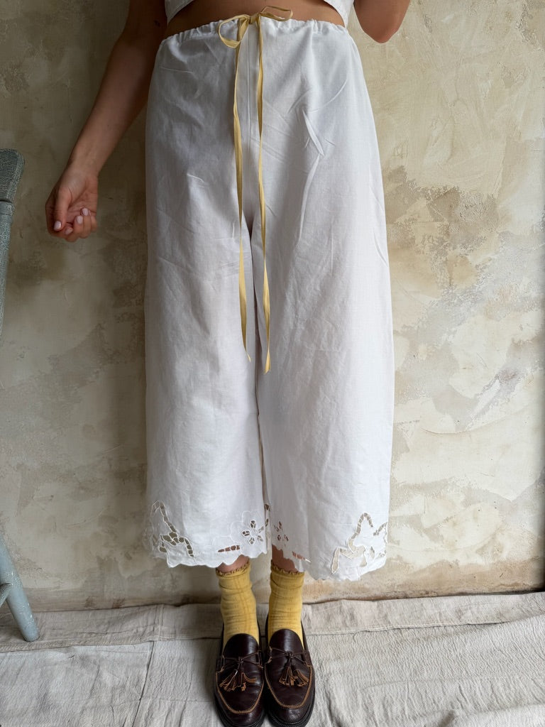 Handmade Floral Cutout Bloomer Pants 02