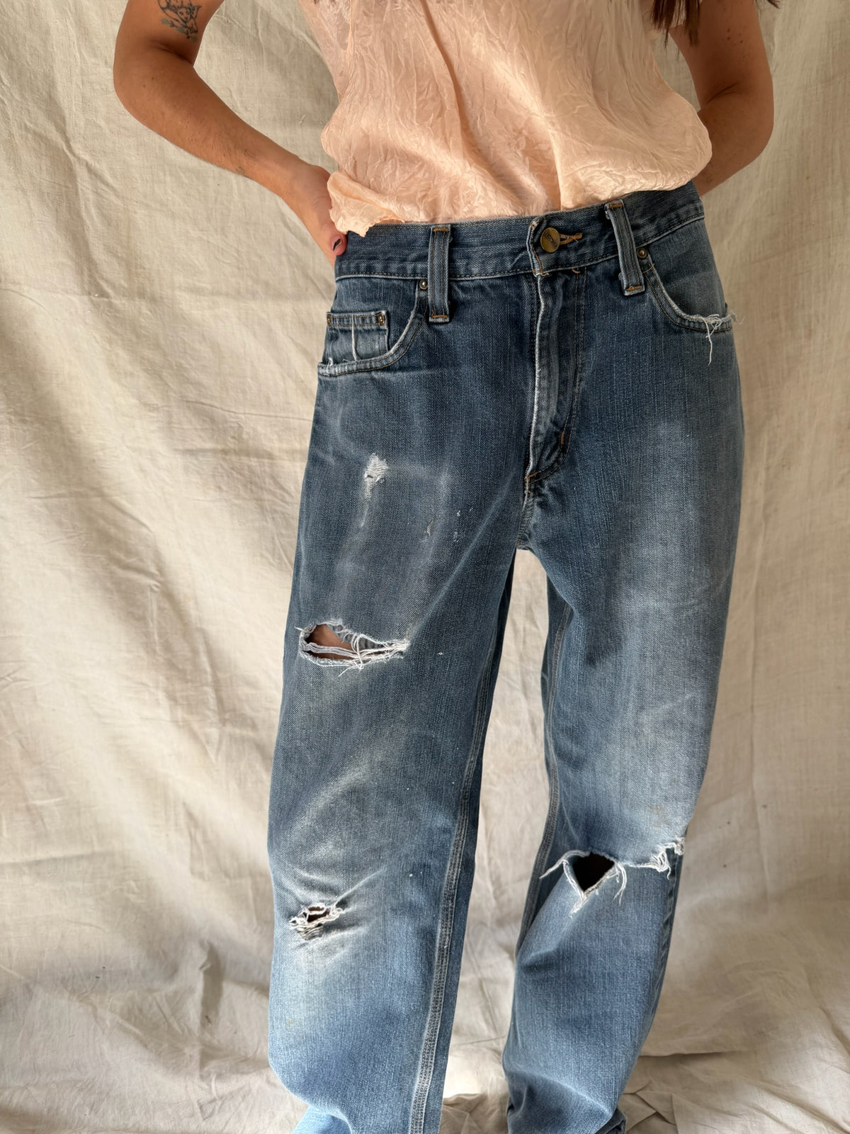 Midwash Distressed Carhartt Denim 02