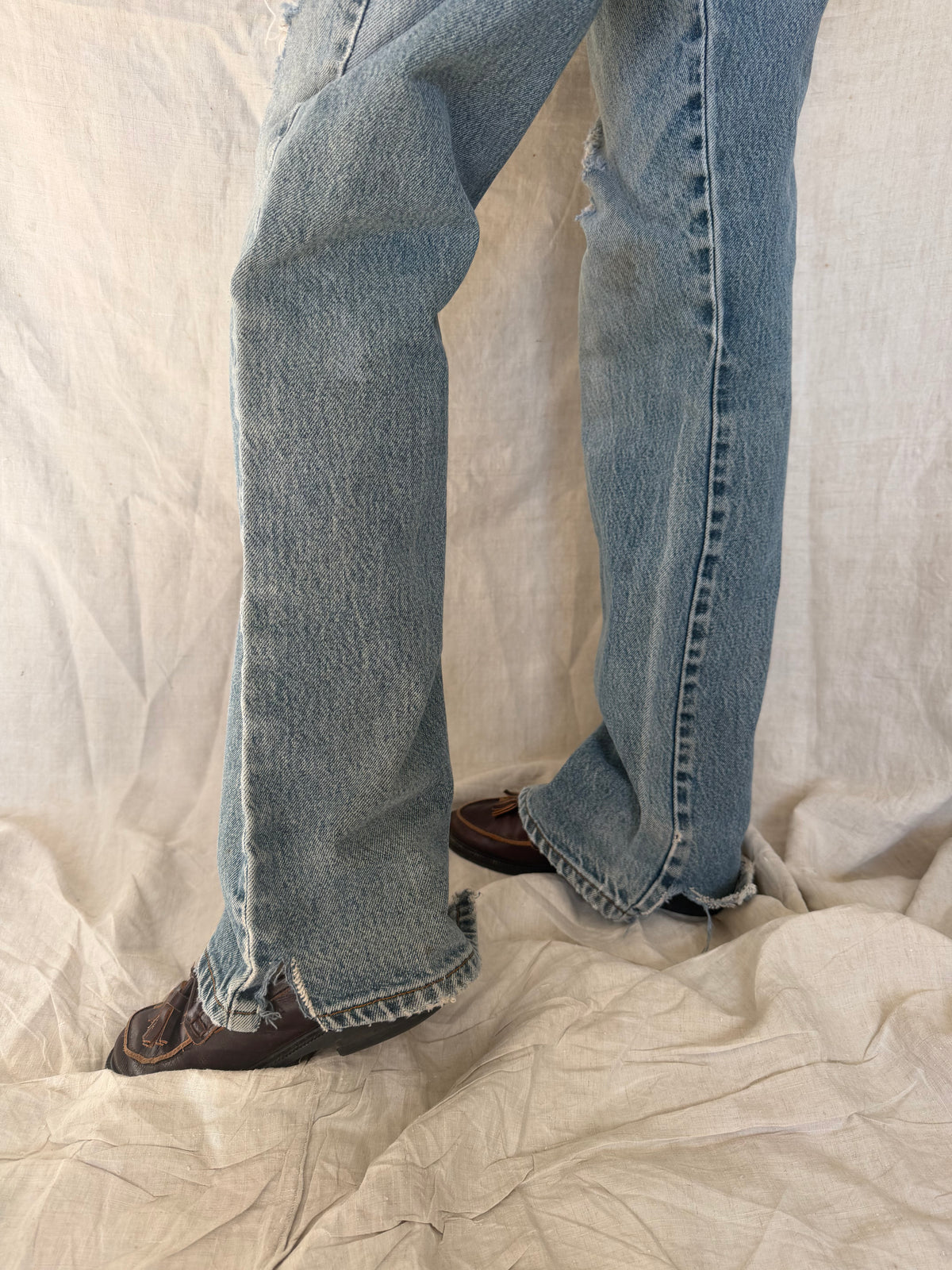 Distressed Levi’s 517 01