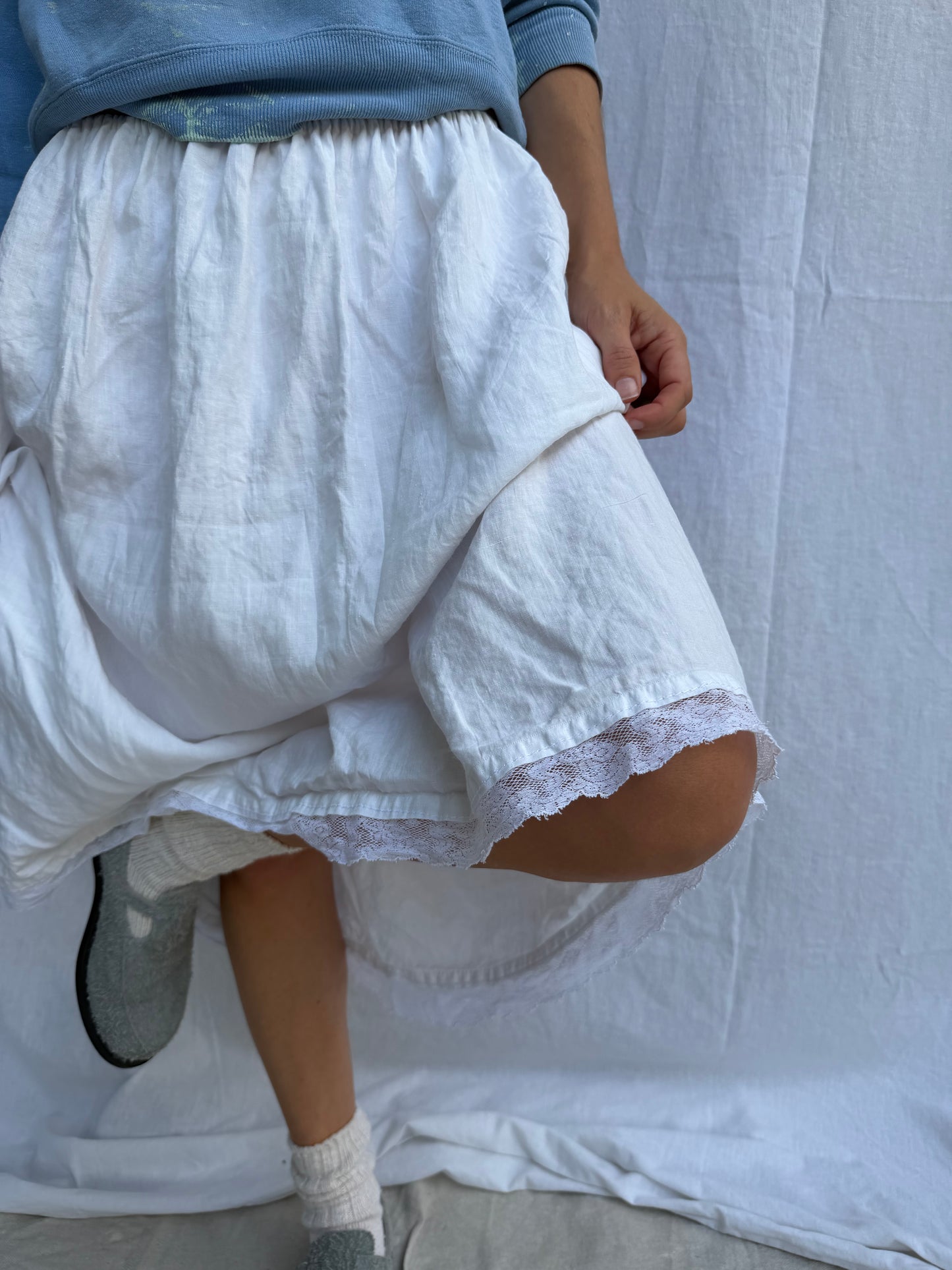 Antique Italian Linen Skirt w/ White Lace Trim