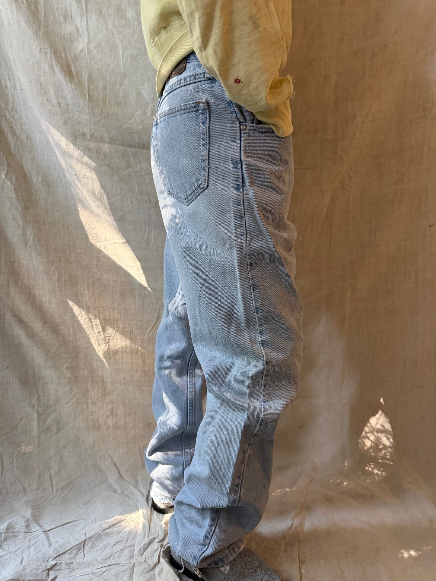 Lightwash Distressed Wrangler Denim