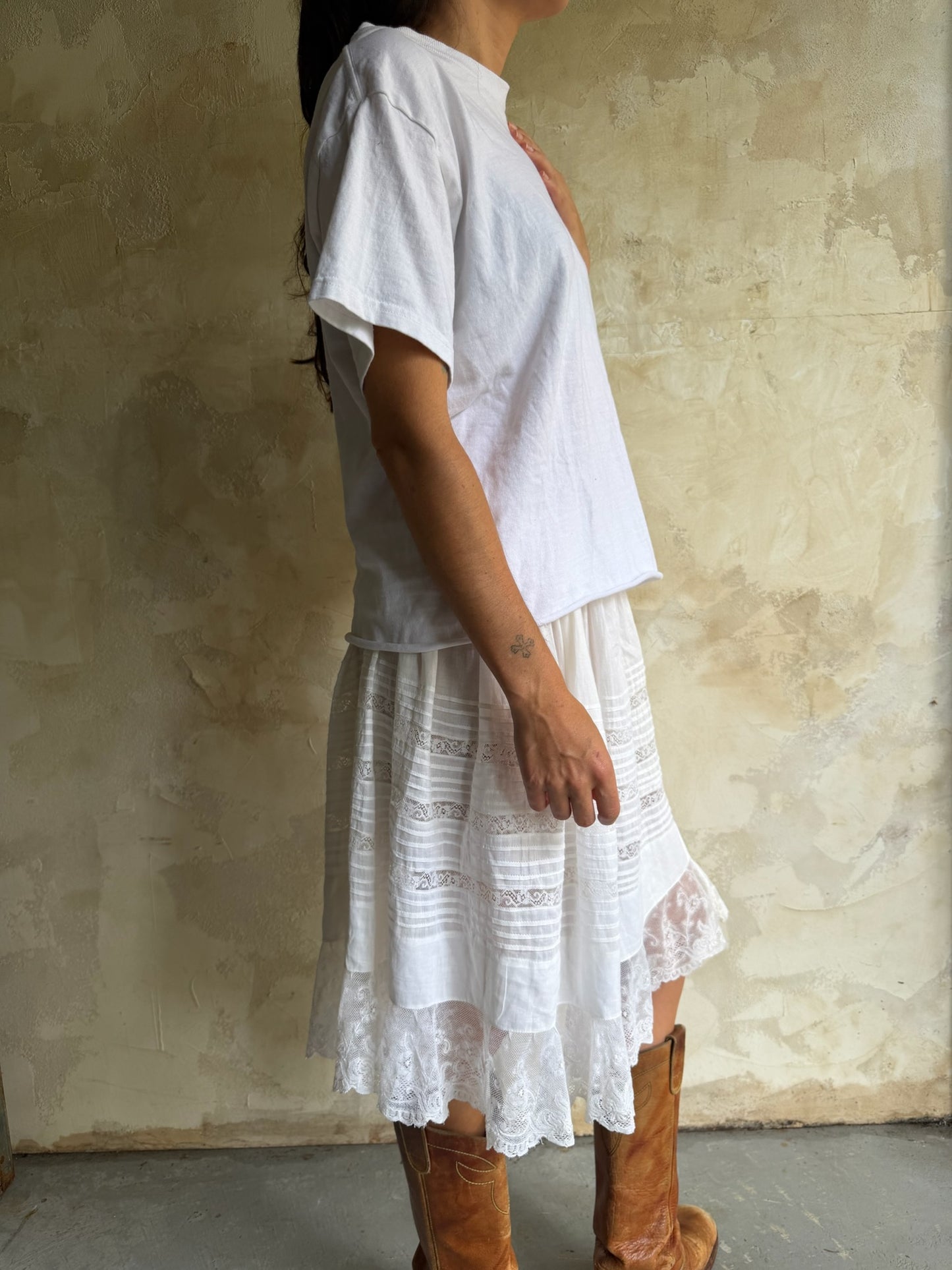 Cropped 90s Cotton Plain White Tee