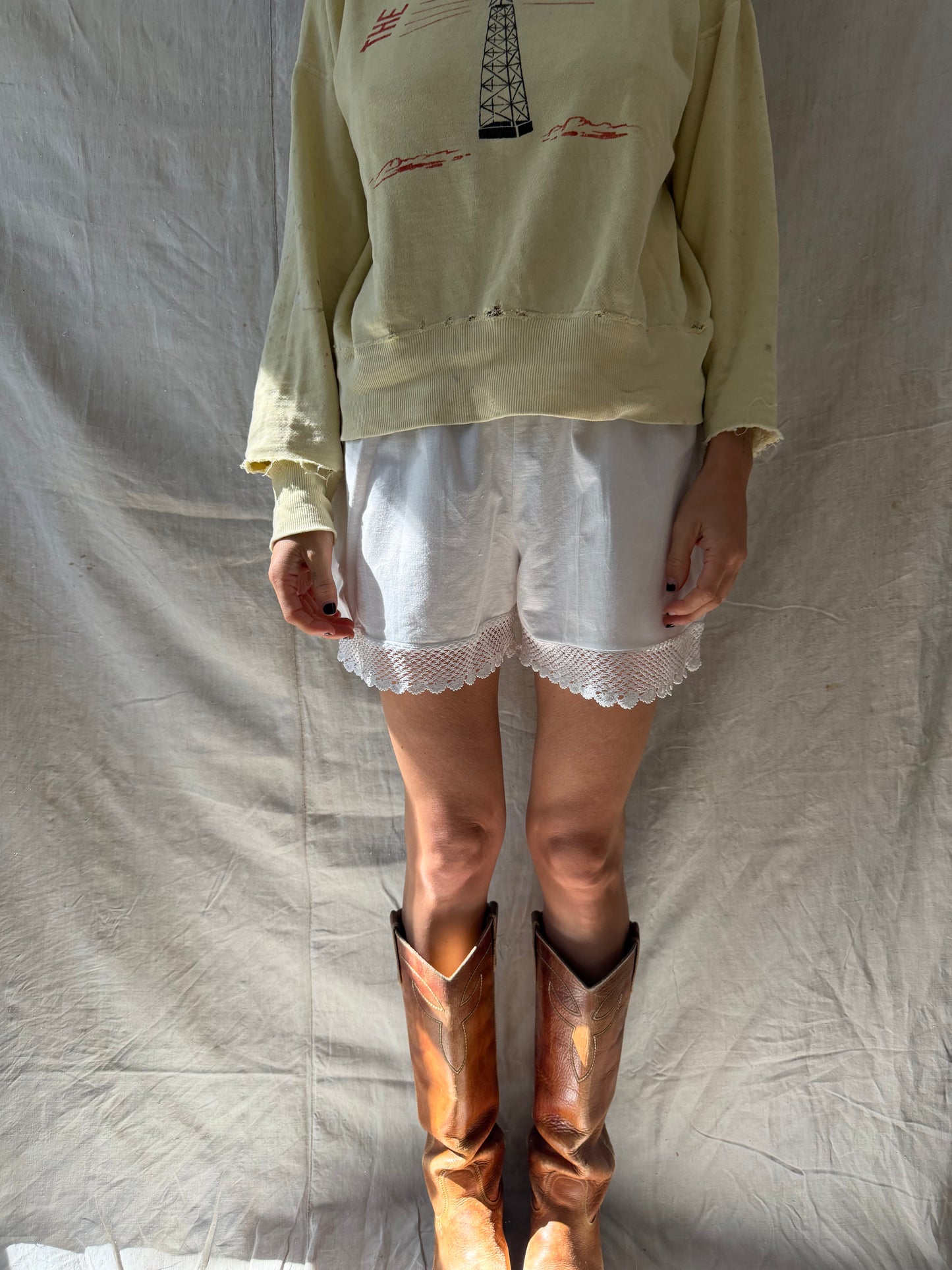 Wanderly Bloomer with Crochet Scalloped Trim