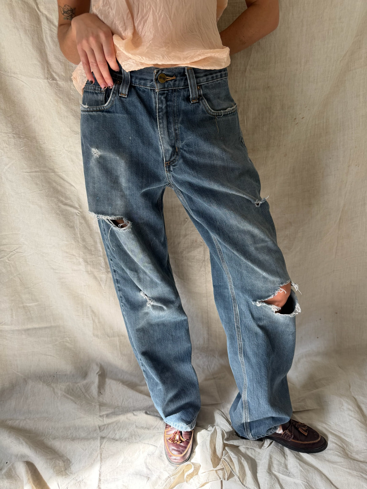 Midwash Distressed Carhartt Denim 01