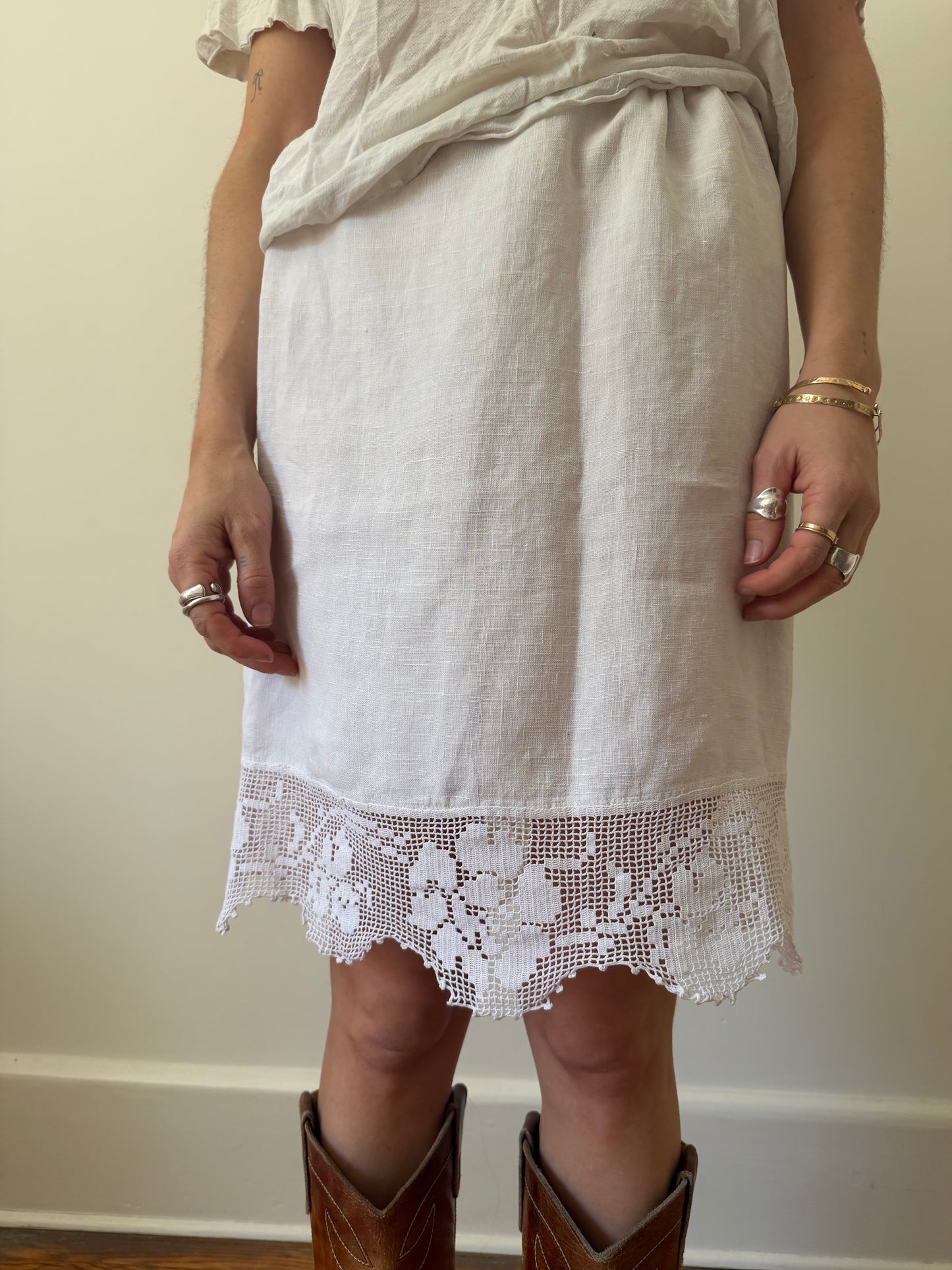 Reworked Linen Skirt With Vintage Lace
