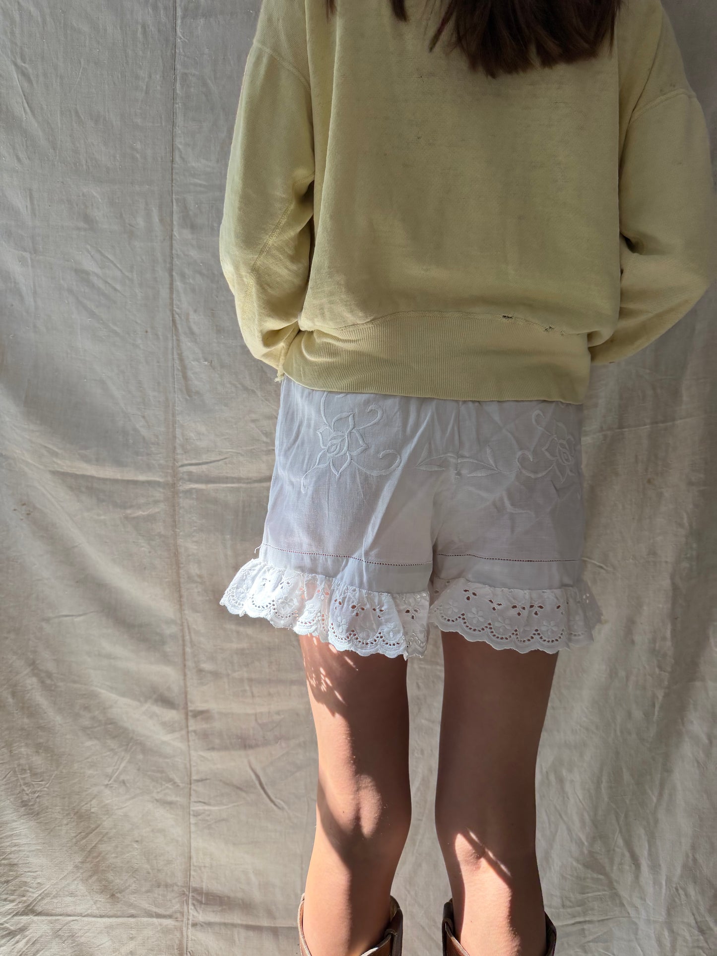 Wanderly White Embroidered Linen Bloomer