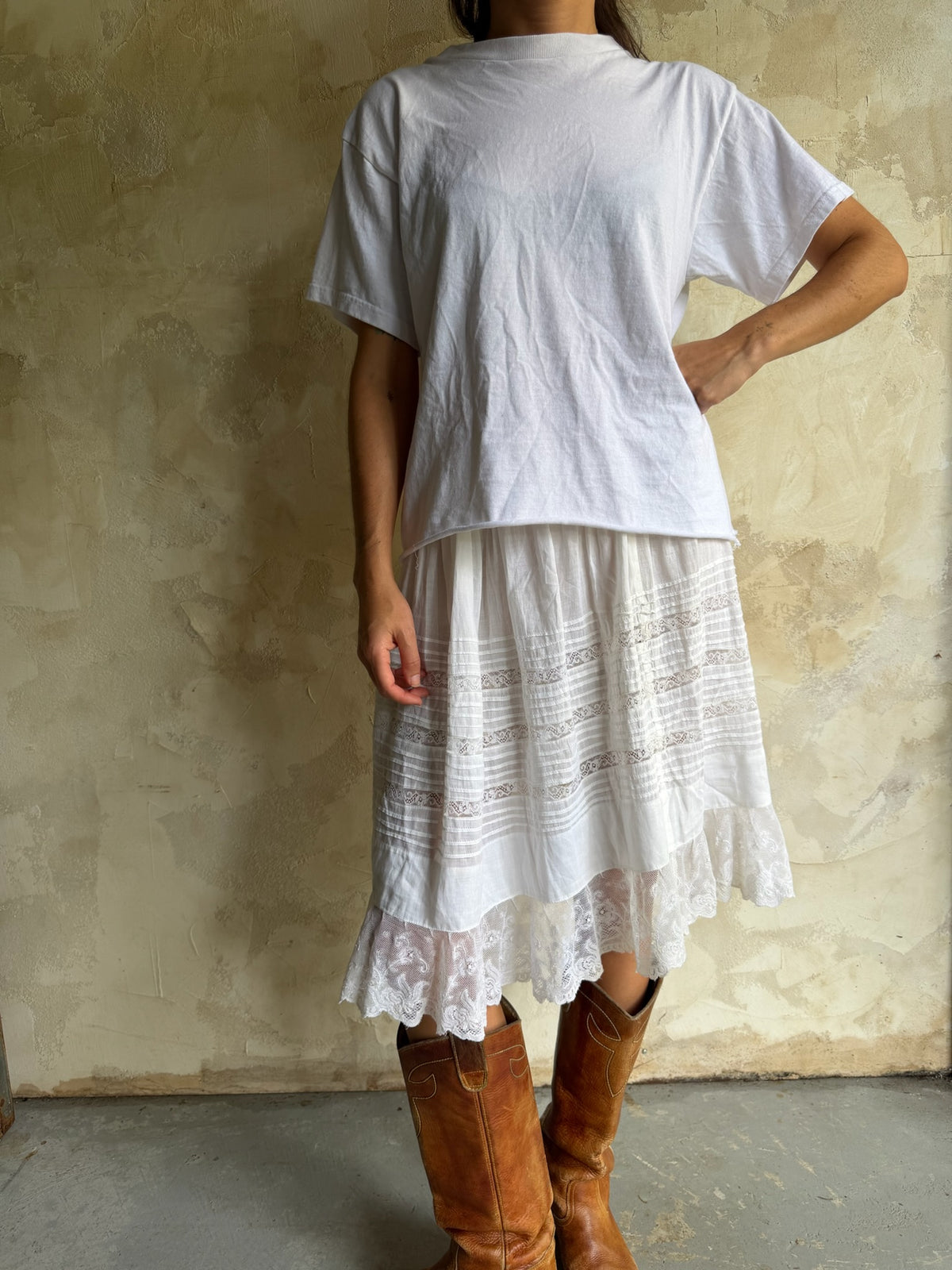 Cropped 90s Cotton Plain White Tee