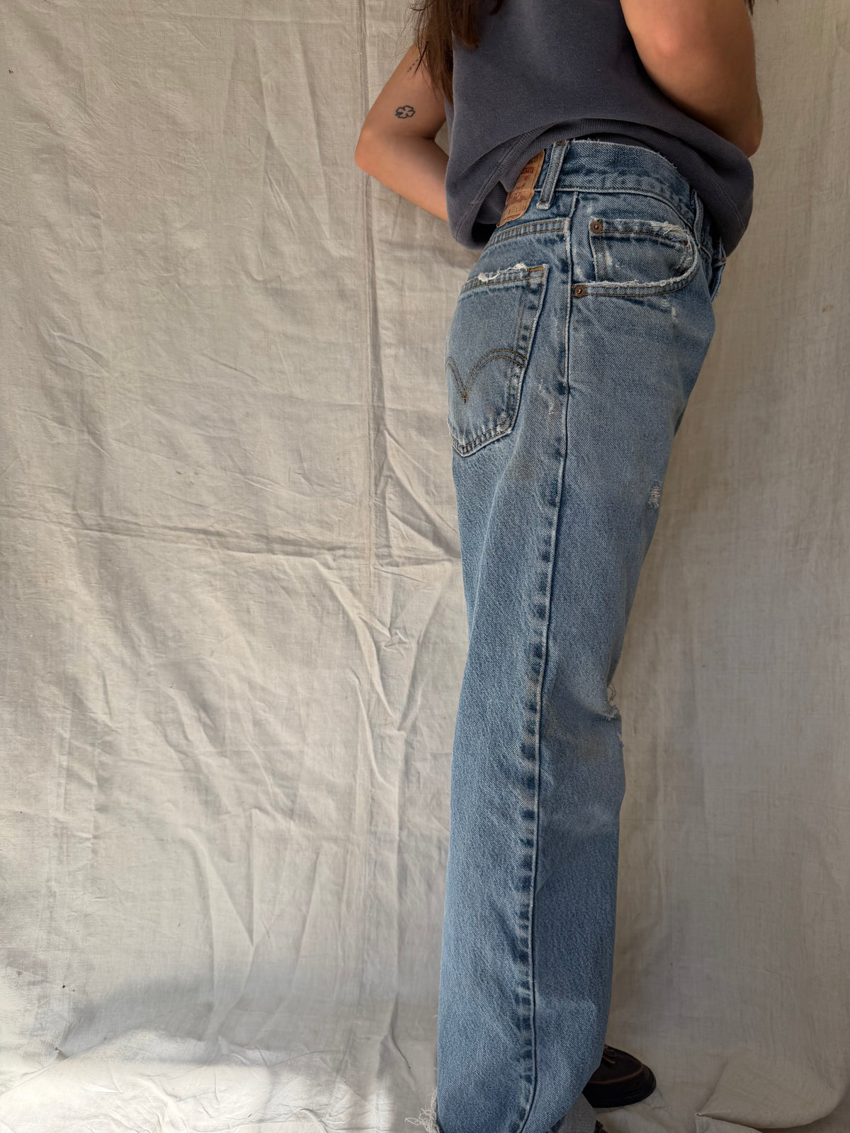 Medium/Light Wash Distressed Levi’s 517 05