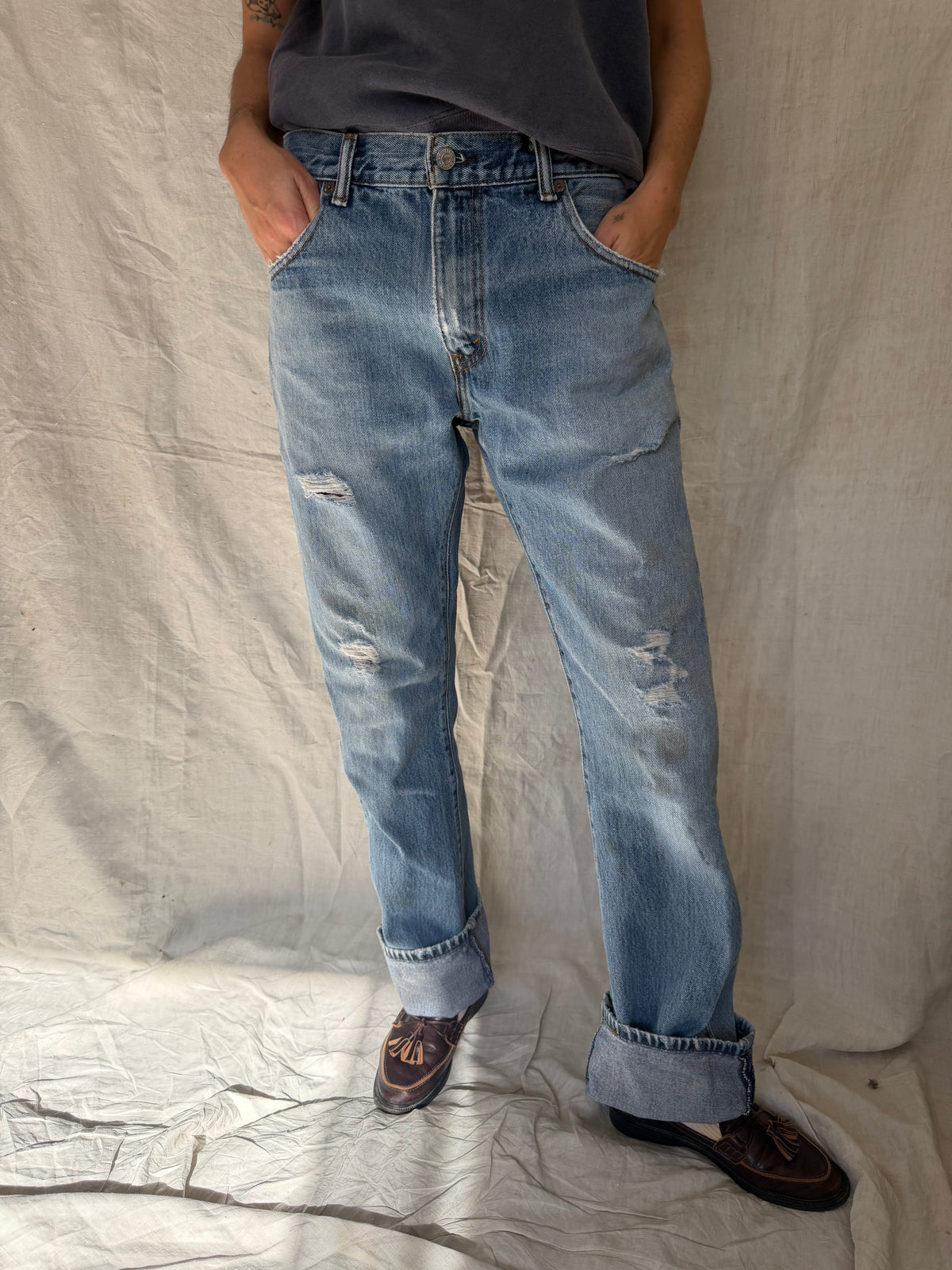 Medium/Light Wash Distressed Levi’s 517 06