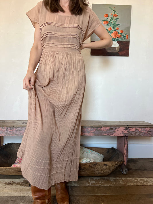 Oaxacan Prairie Dress in Peach