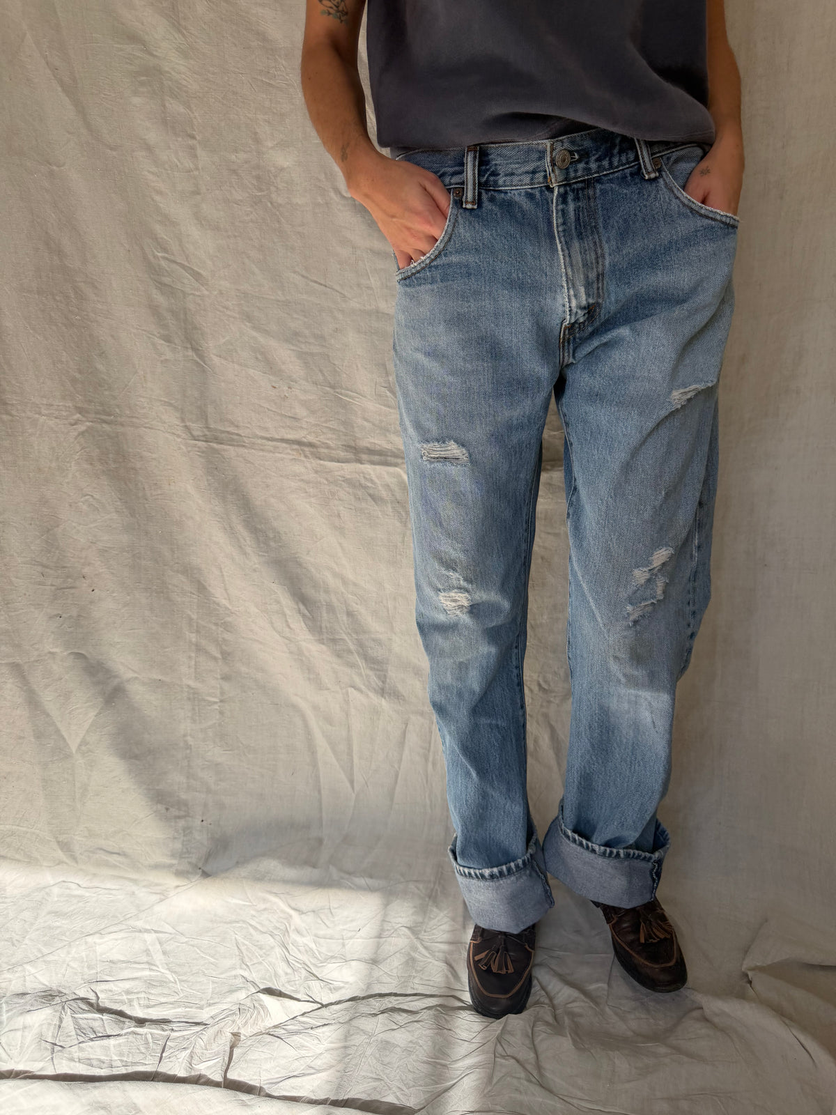 Medium/Light Wash Distressed Levi’s 517 06
