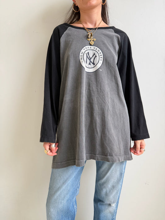 New York Yankees Raglan Shirt