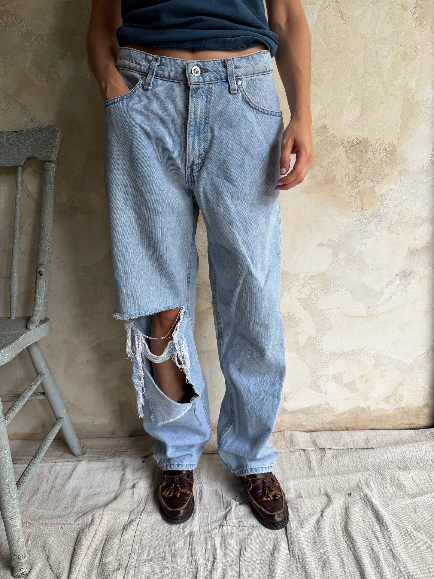 Light Wash Silvertab Levi’s Distressed Jeans