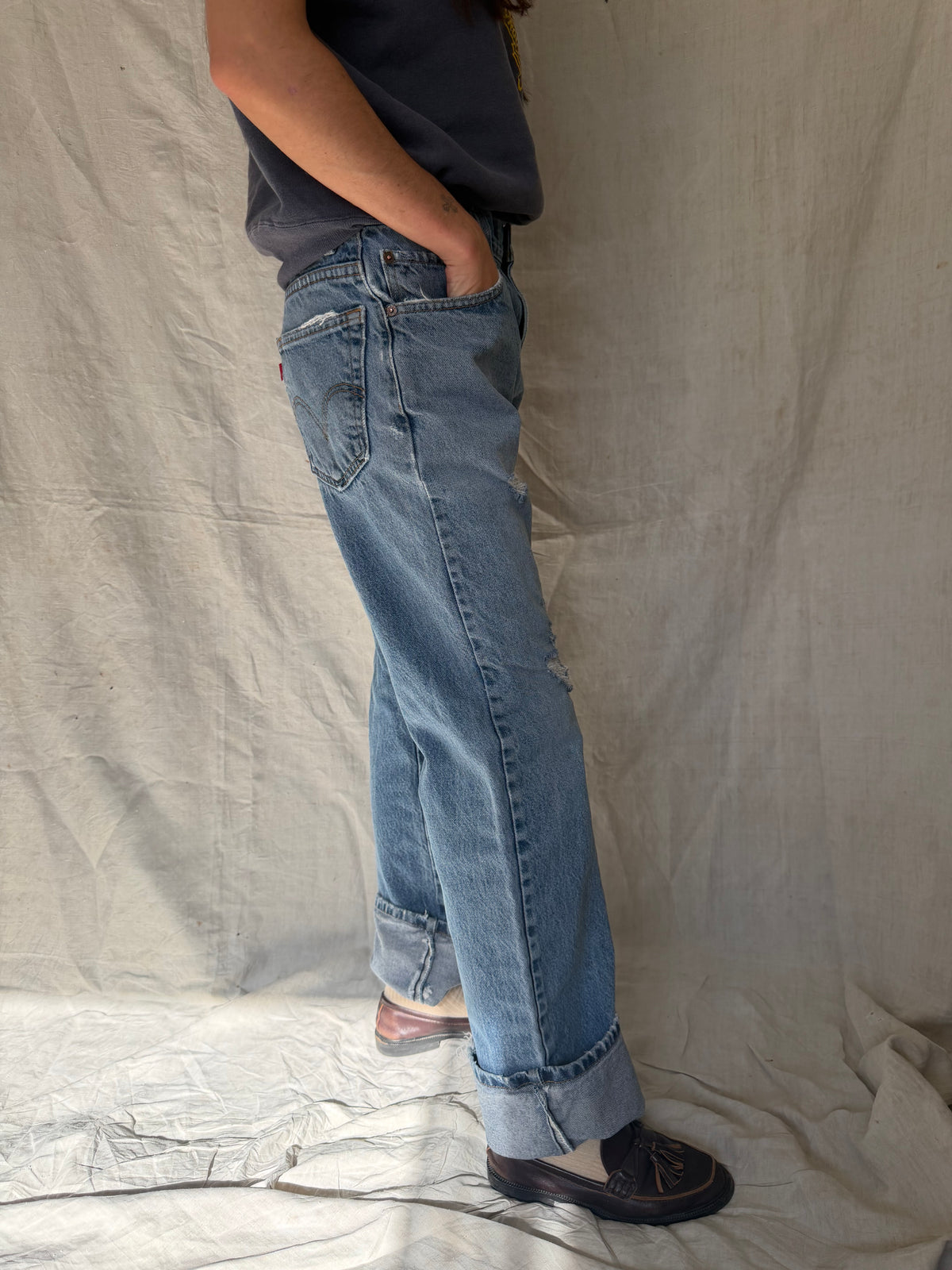 Medium/Light Wash Levi’s 517 07