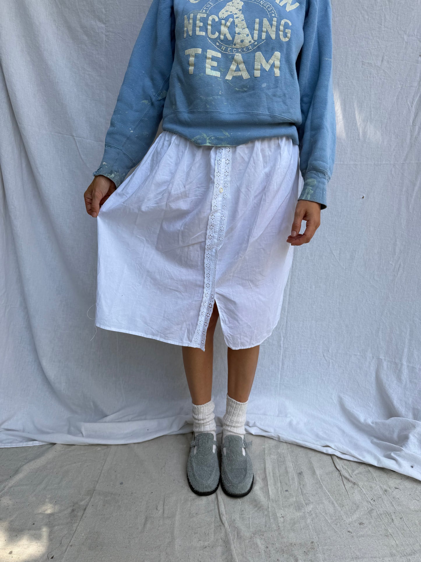 Lightweight White Cotton Skirt w Eyelet Panel
