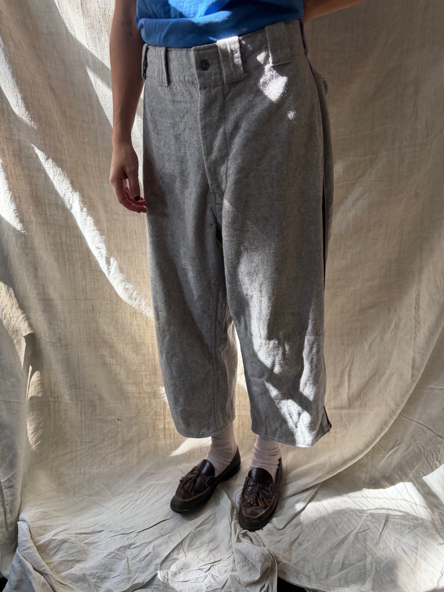 Cropped Wool Baseball Trouser