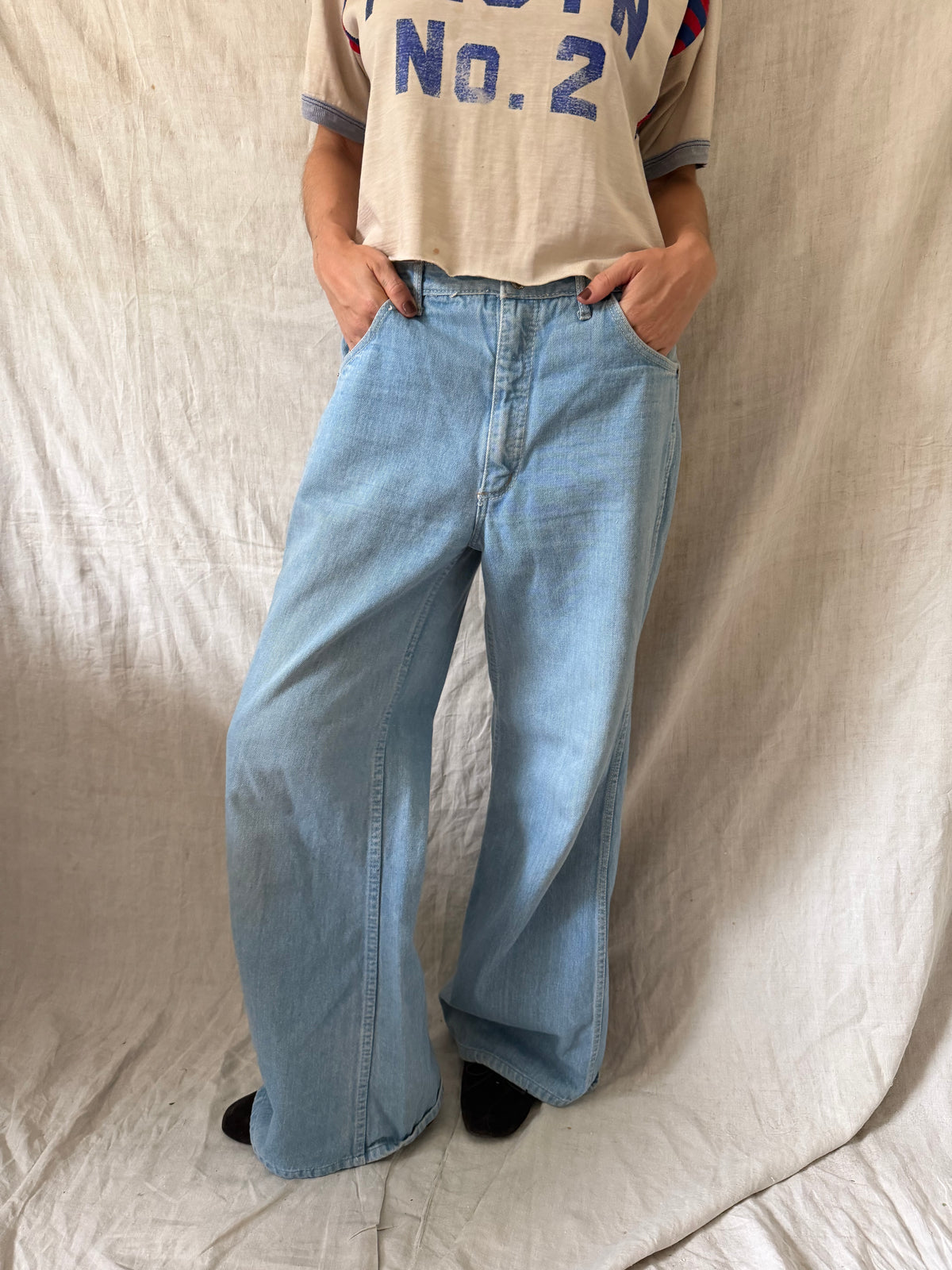 Lightwash Wide Leg Star Denim