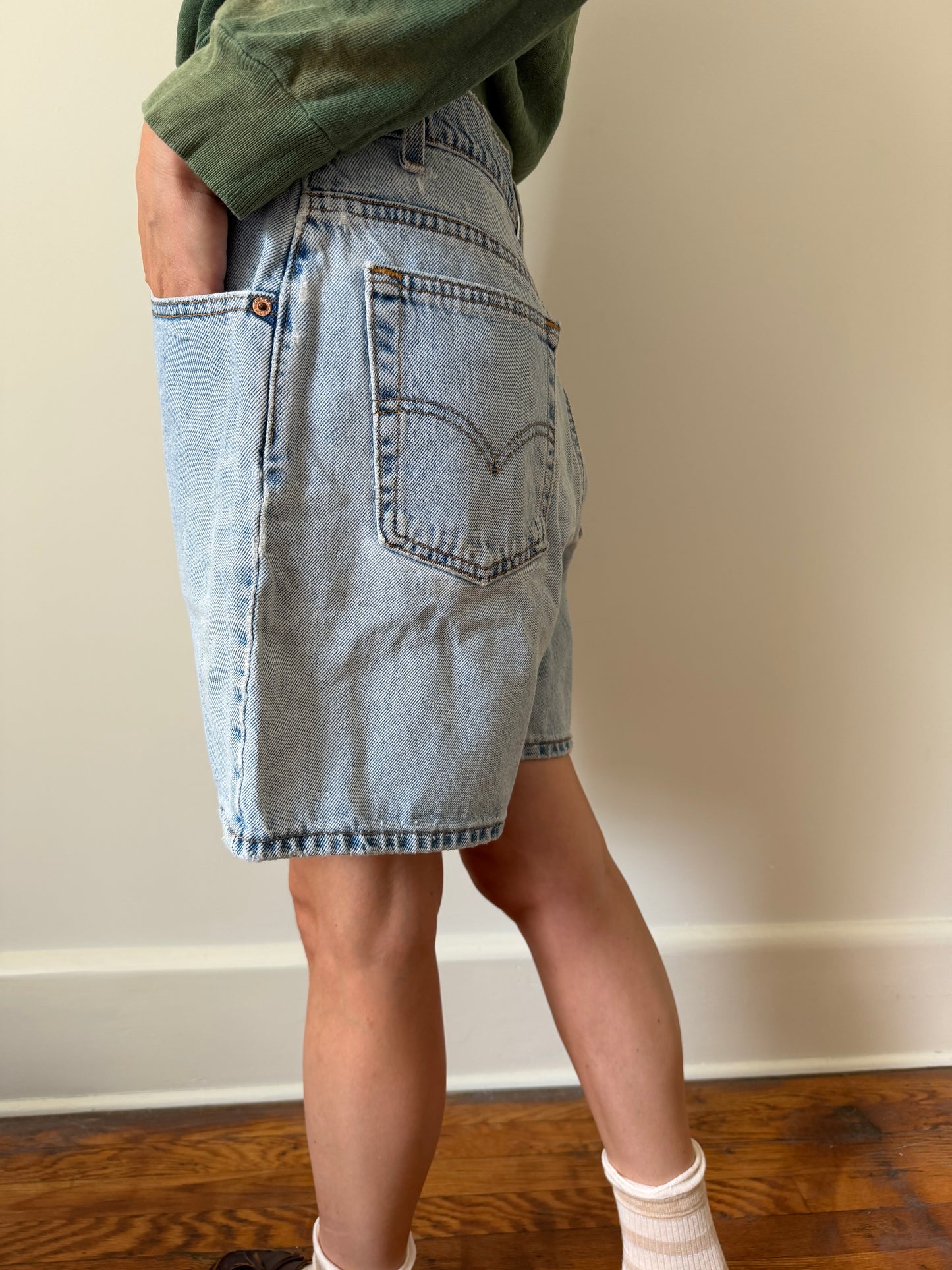 Levi’s Lightwash 550 Denim Shorts