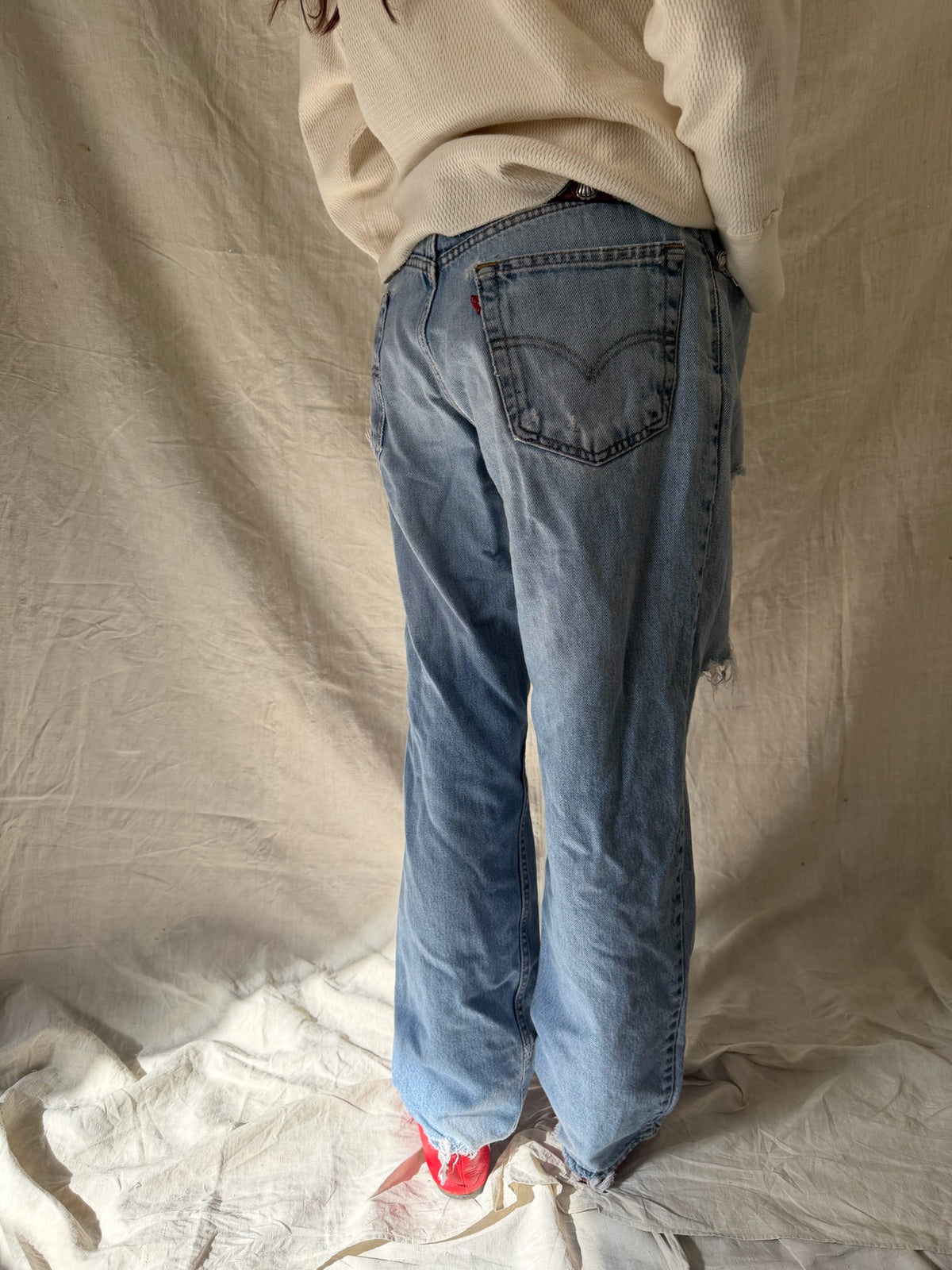 Super Distressed Light-wash Levi’s