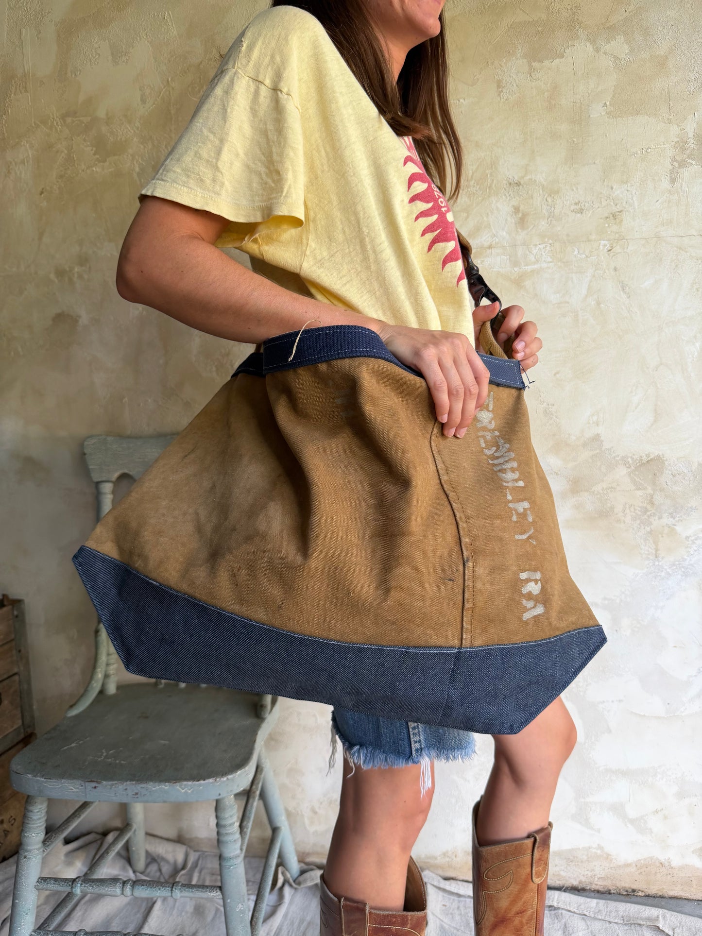 Crossbody Reworked Mail Bag