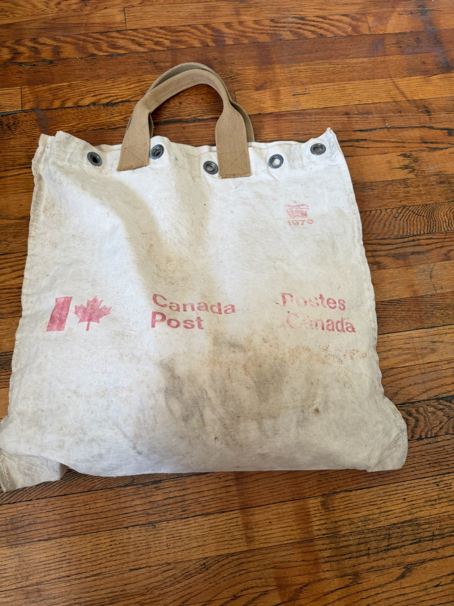Reworked Canada Post Tote Bag / Khaki Strap