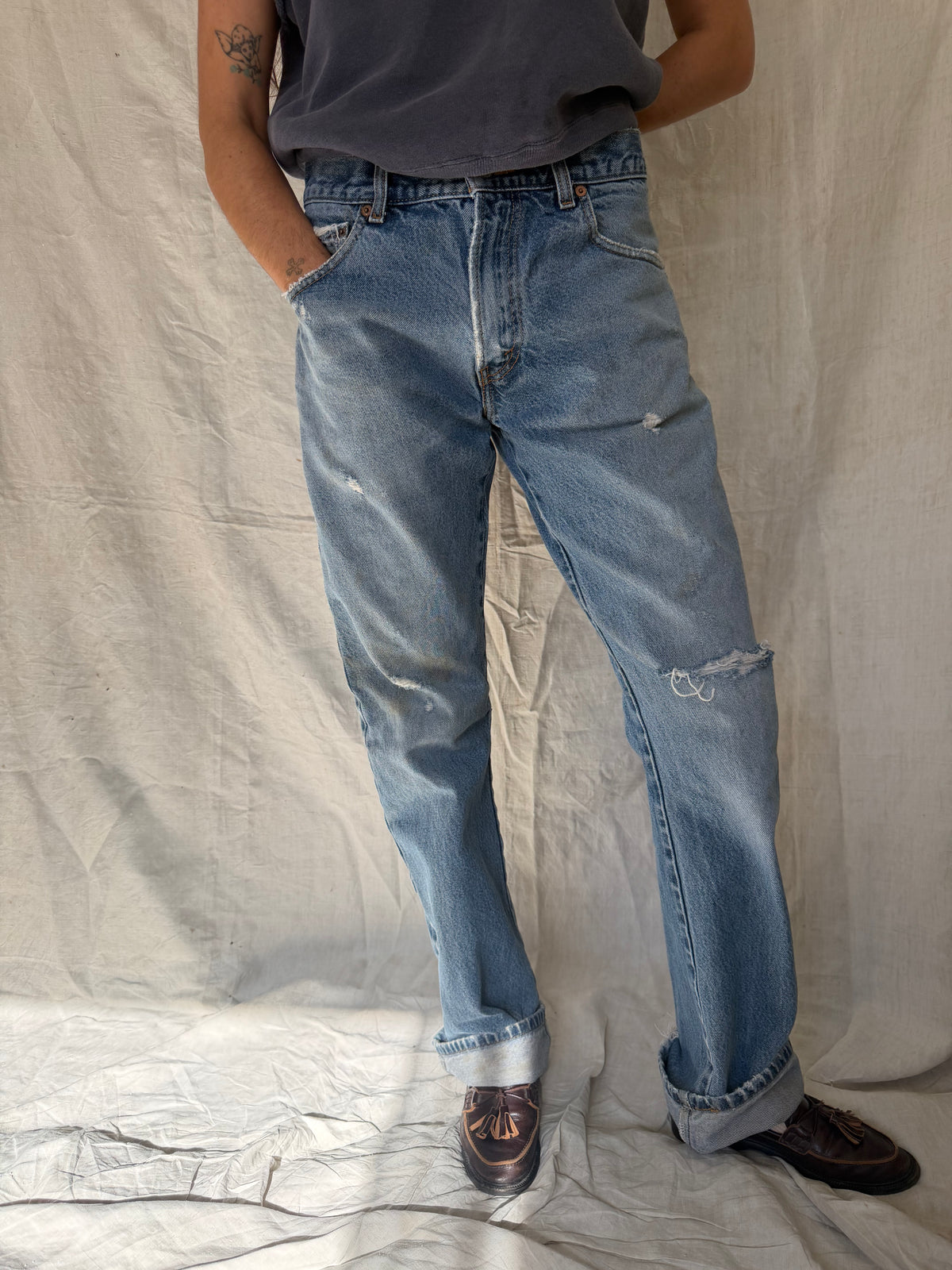 Medium/Light Wash Distressed Levi’s 517 05