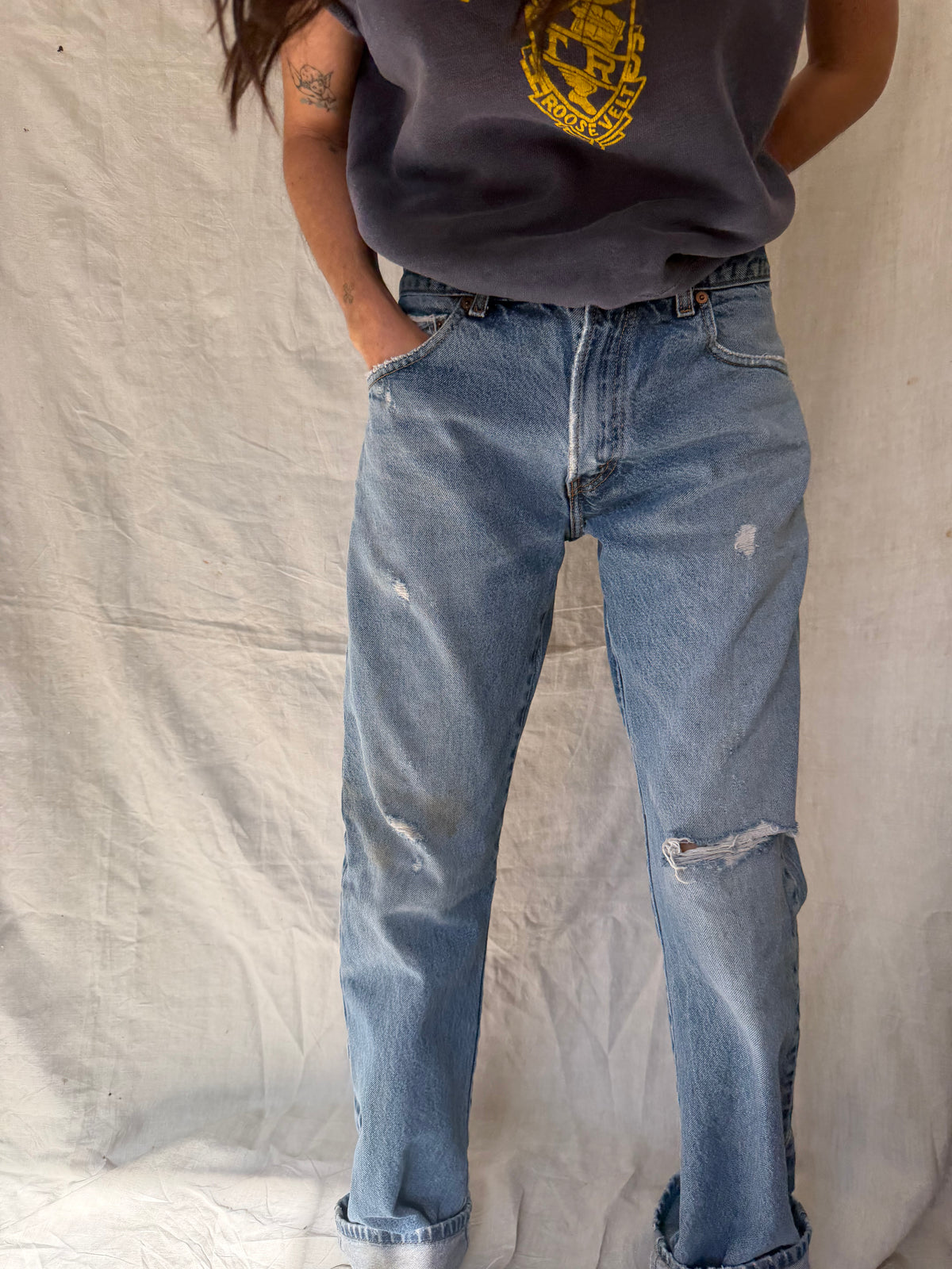 Medium/Light Wash Distressed Levi’s 517 05