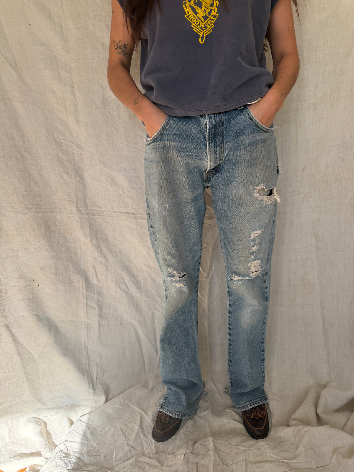 Distressed Levi’s 517 01