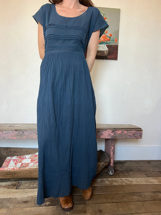 Oaxacan Prairie Dress in Navy