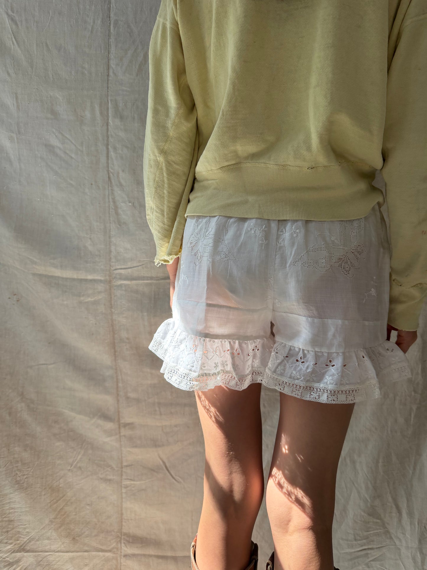Wanderly White Linen Cutout Bloomers