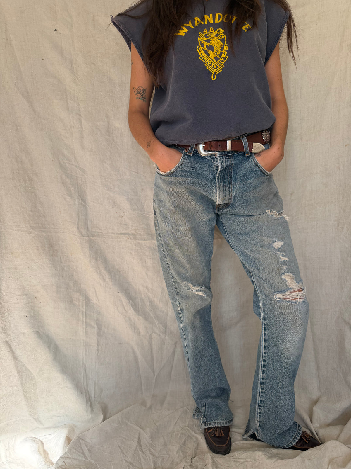 Distressed Levi’s 517 01