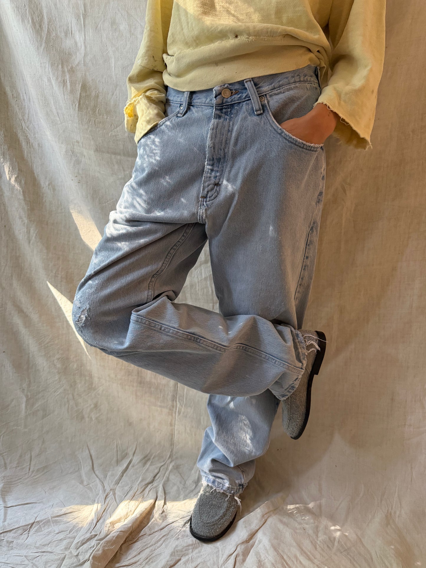 Lightwash Distressed Wrangler Denim