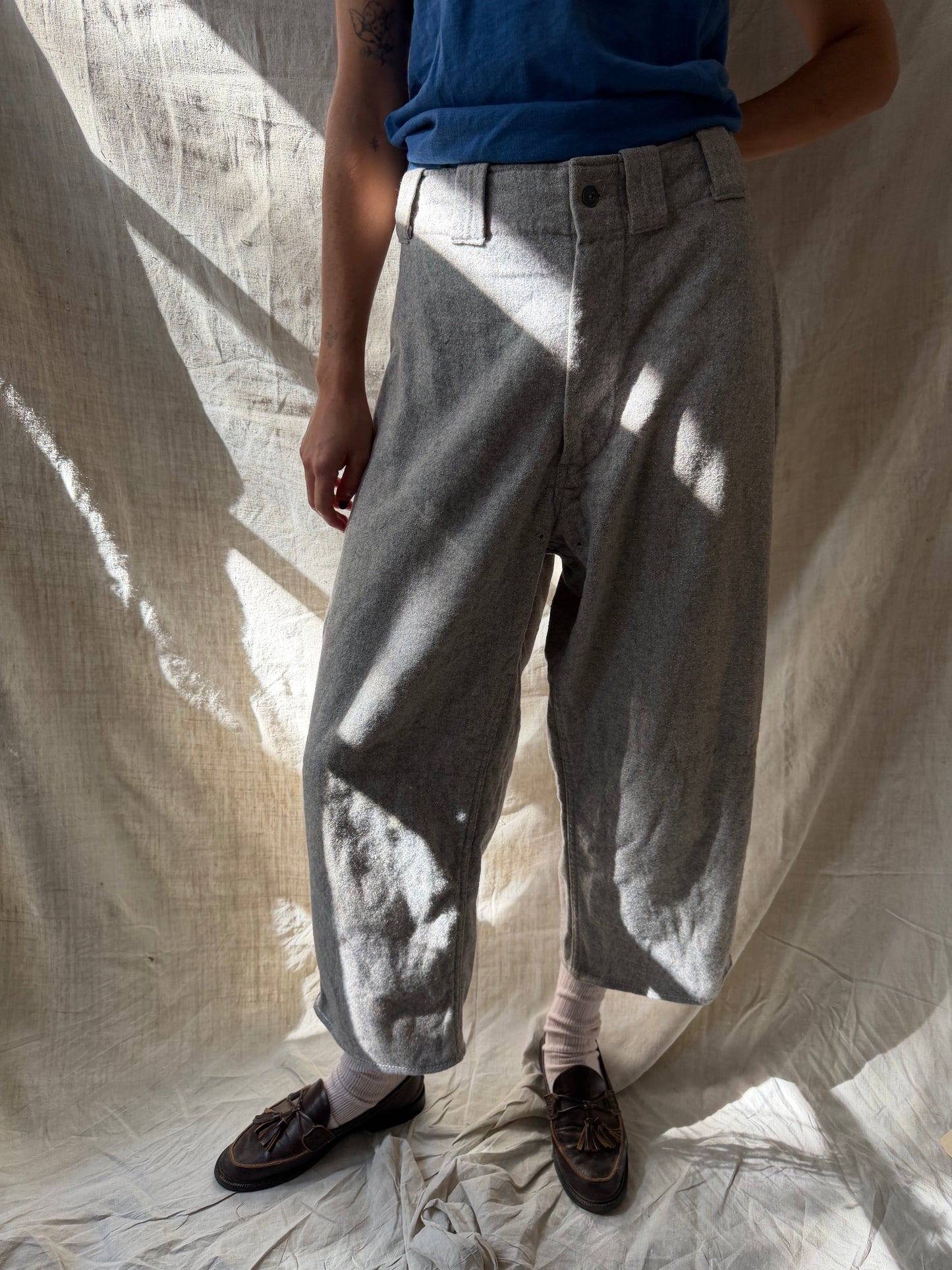 Cropped Wool Baseball Trouser