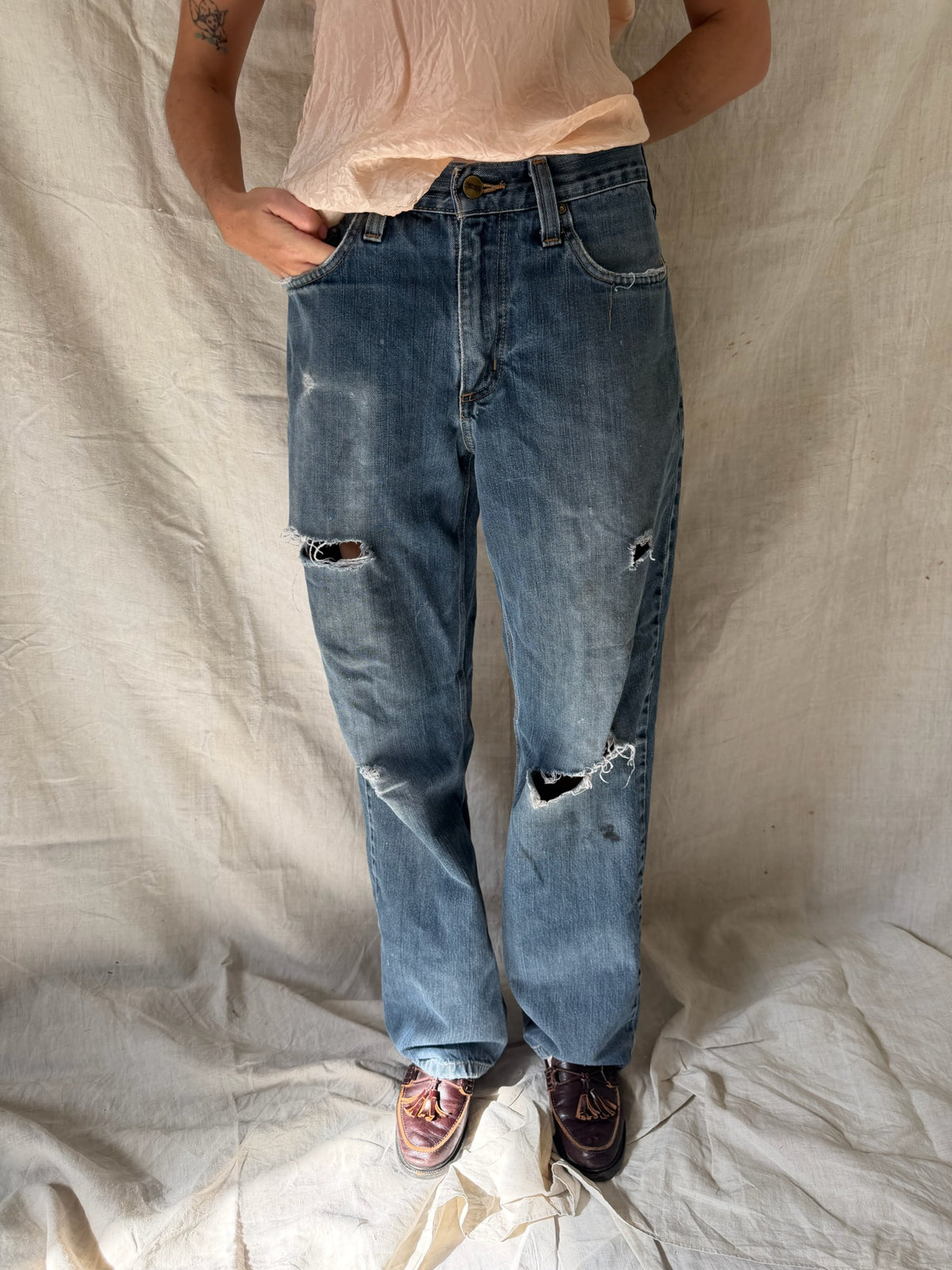 Midwash Distressed Carhartt Denim 01