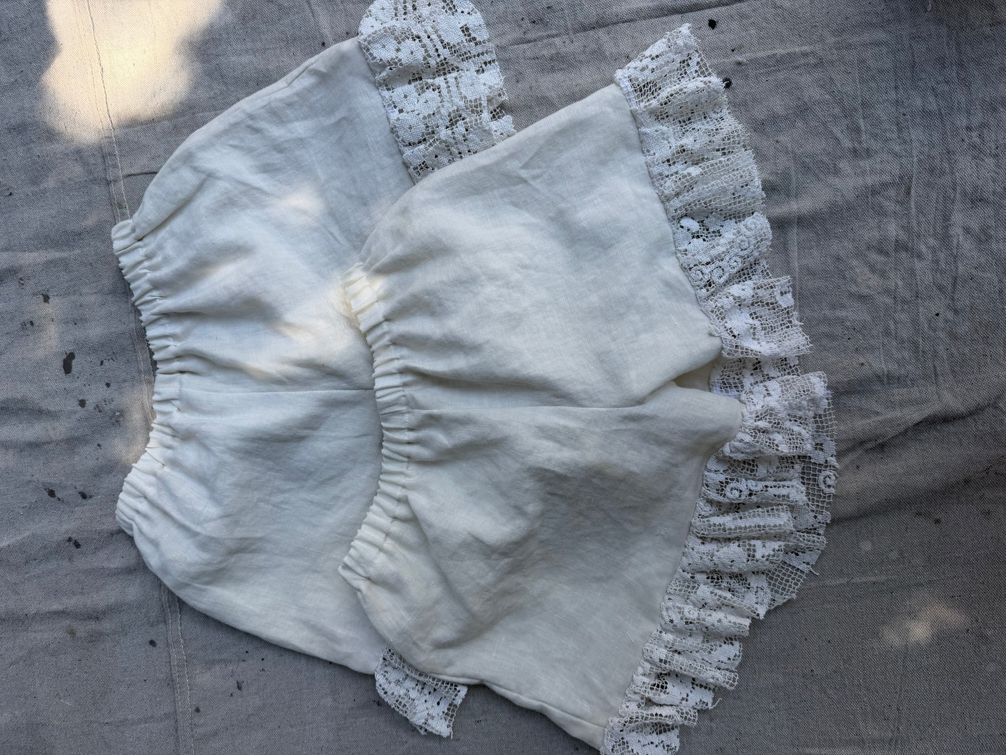 Off-White Wanderly Ruffle Bloomer