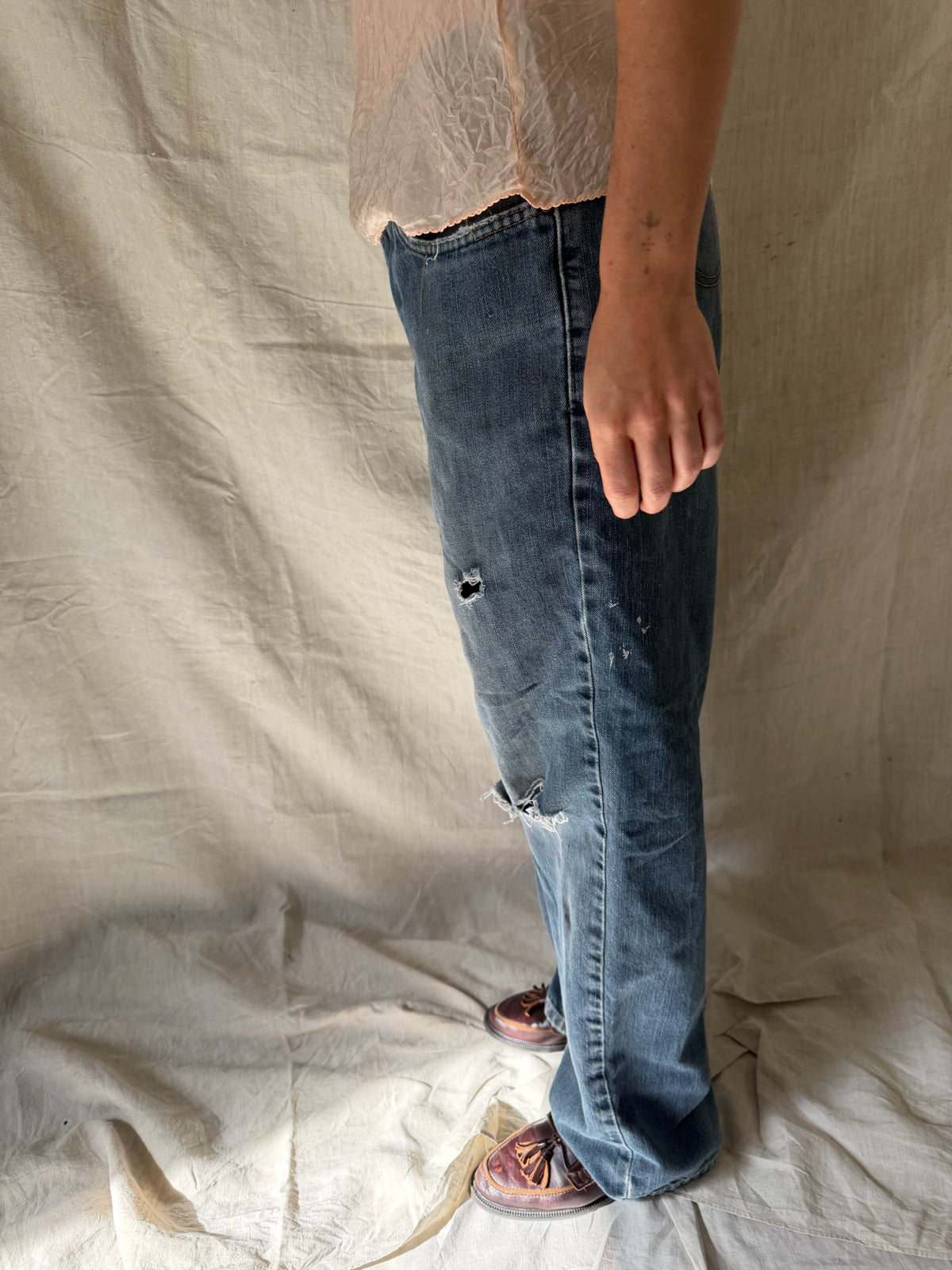 Midwash Distressed Carhartt Denim 01