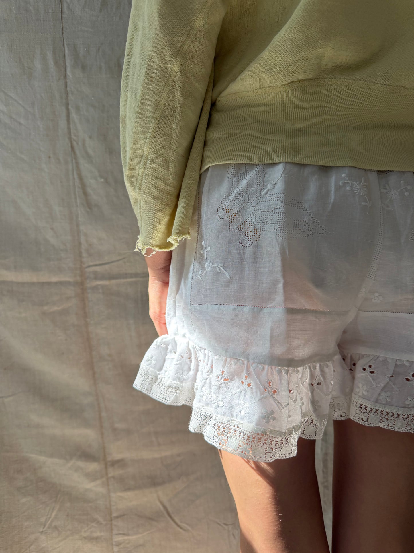 Wanderly White Linen Cutout Bloomers