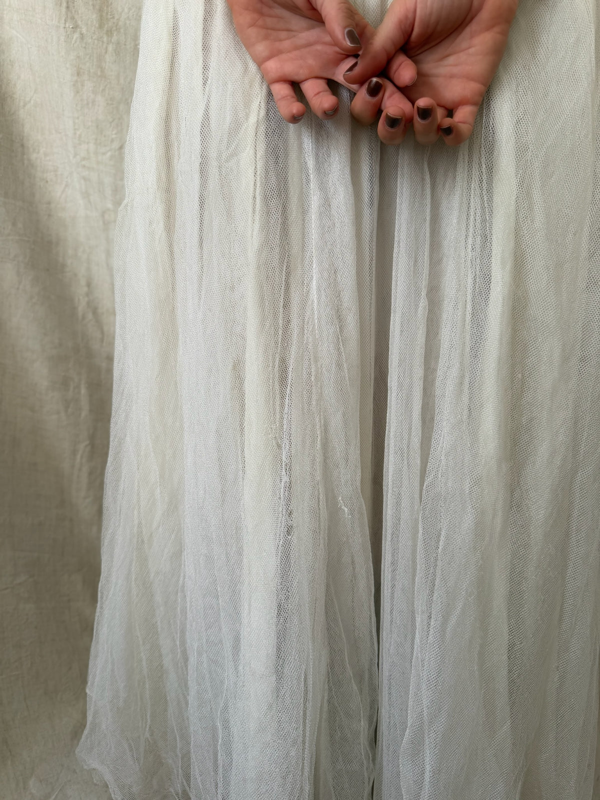 Antique Silk Mesh Lace Wedding Dress